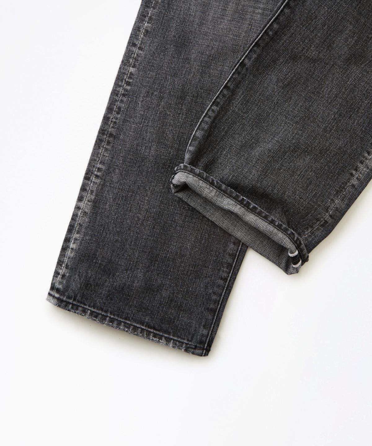 아웃스탠딩(OUTSTANDING) 40S SELVEDGE STRAIGHT PANTS_WASHED BLACK