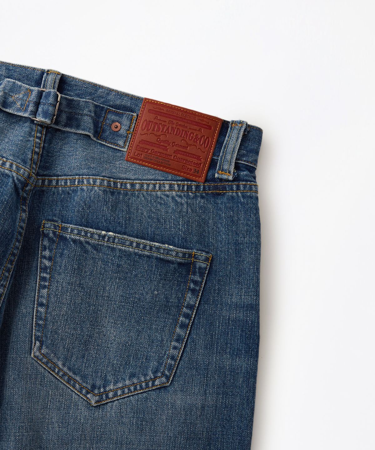 아웃스탠딩(OUTSTANDING) 30S CINCH BACK SELVEDGE WIDE PANTS_L.BLUE