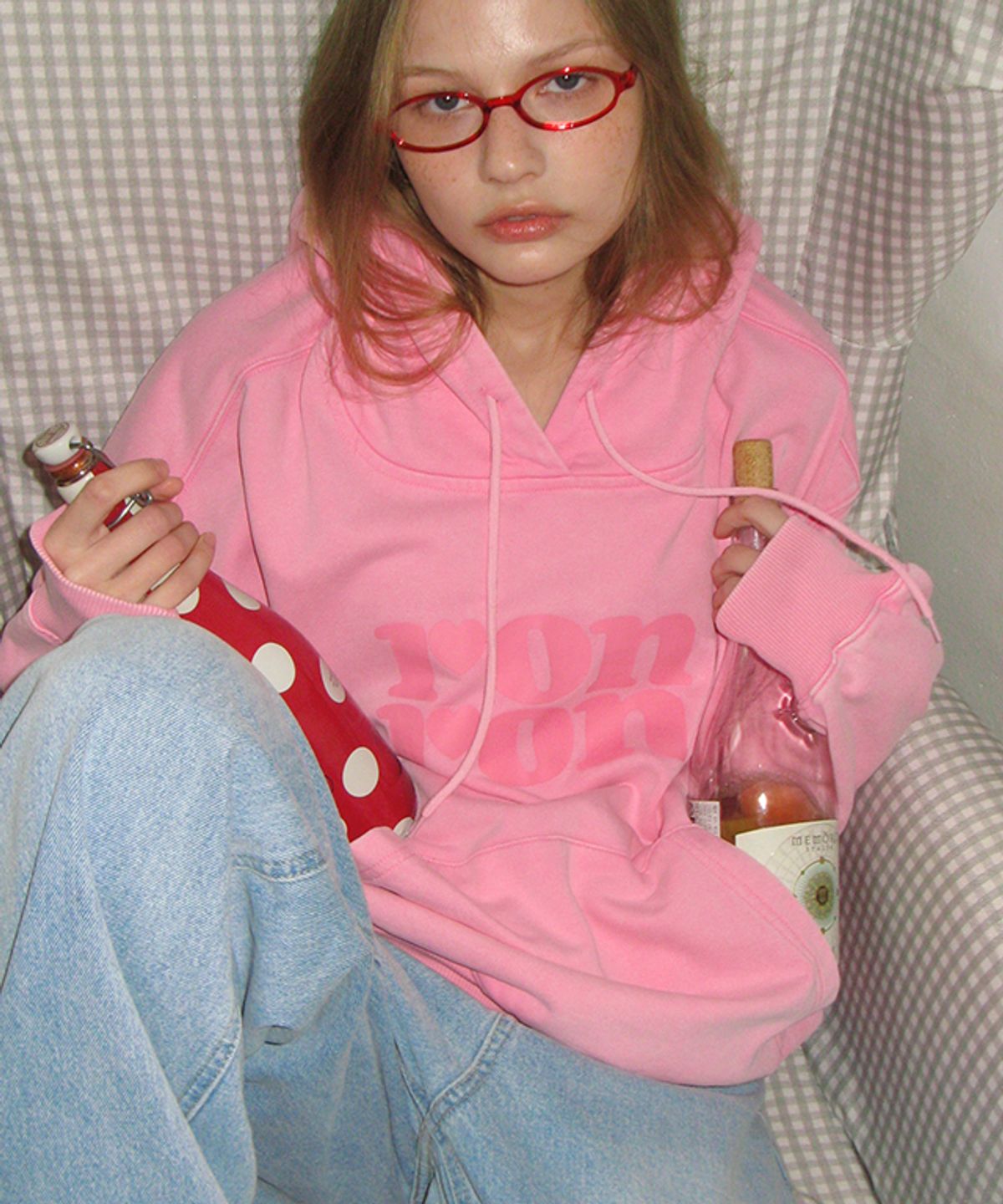 론론(RONRON) PIGMENT LOGO HOODIE PINK