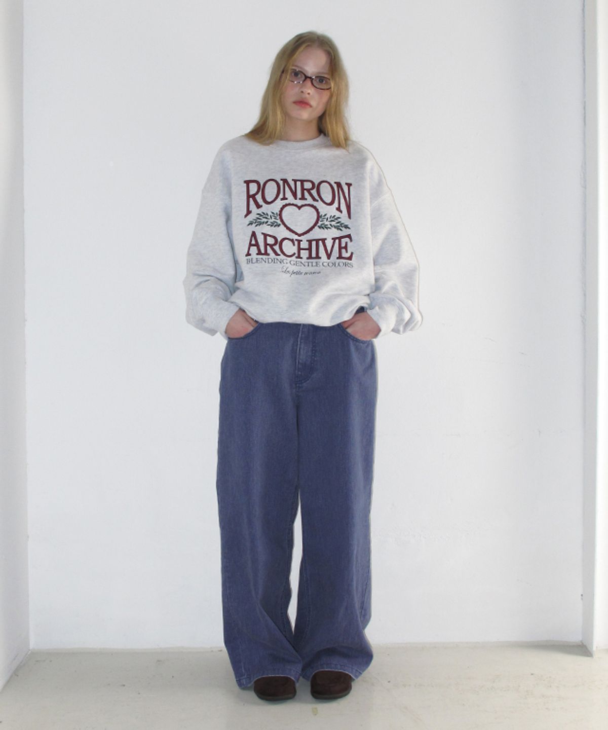 론론(RONRON) RR ARCHIVE SWEATSHIRT WHITE MELANGE