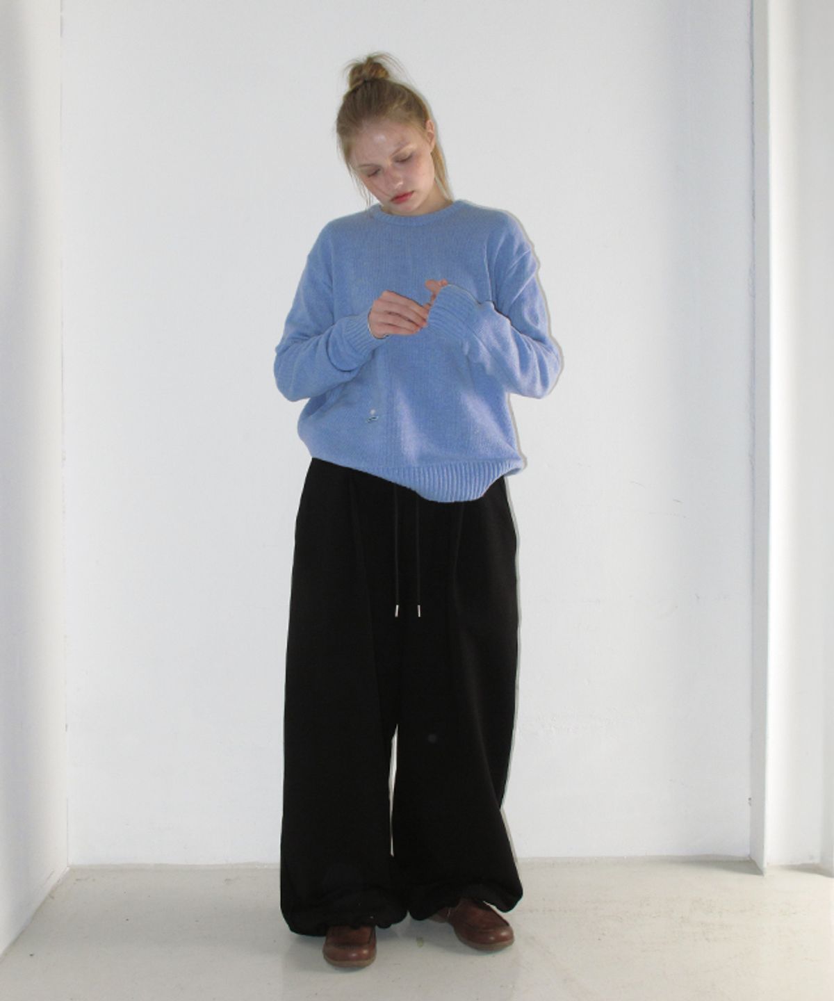 론론(RONRON) DAILY SOFT ROUND KNIT BLUE