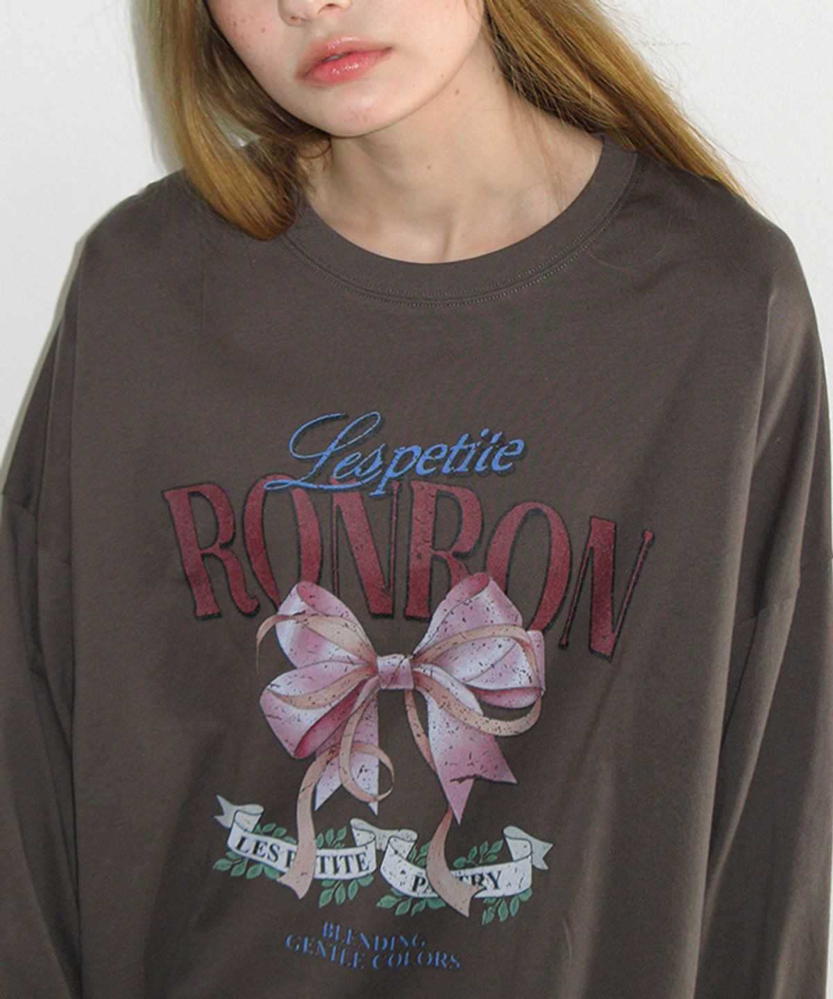 론론(RONRON) VINTAGE DOUBLE RIBBON LONG SLEEVE CHARCOAL