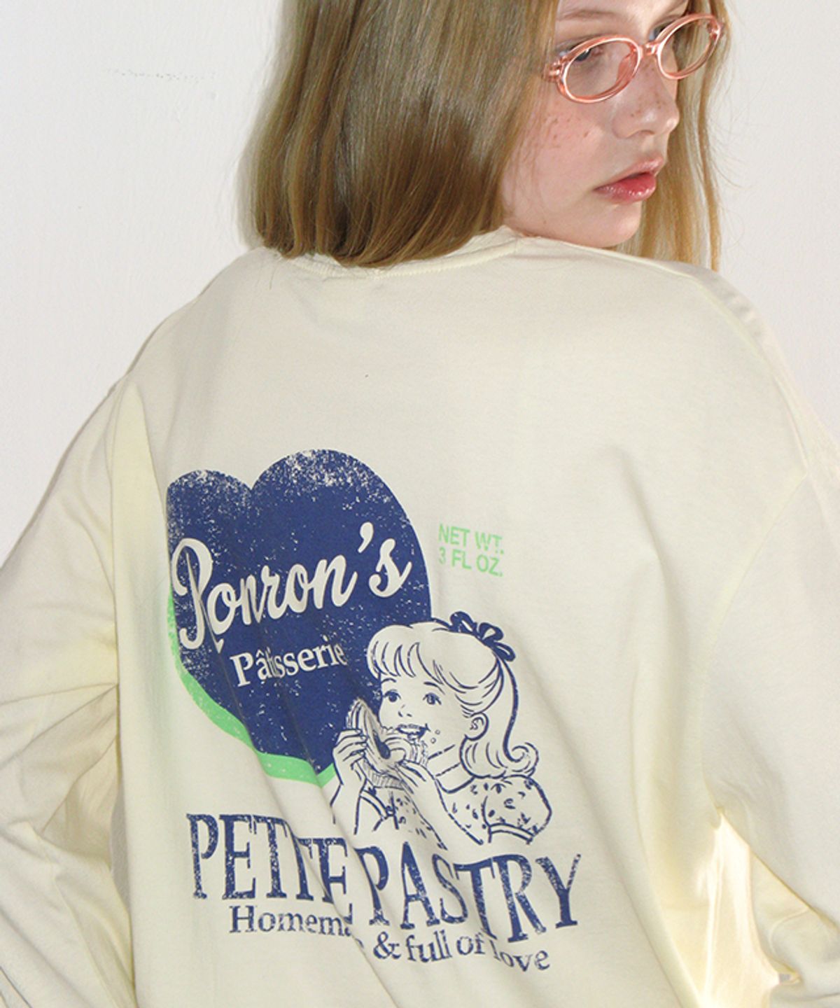 론론(RONRON) HEART PASTRY OVER FIT LONG SLEEVE CREAM