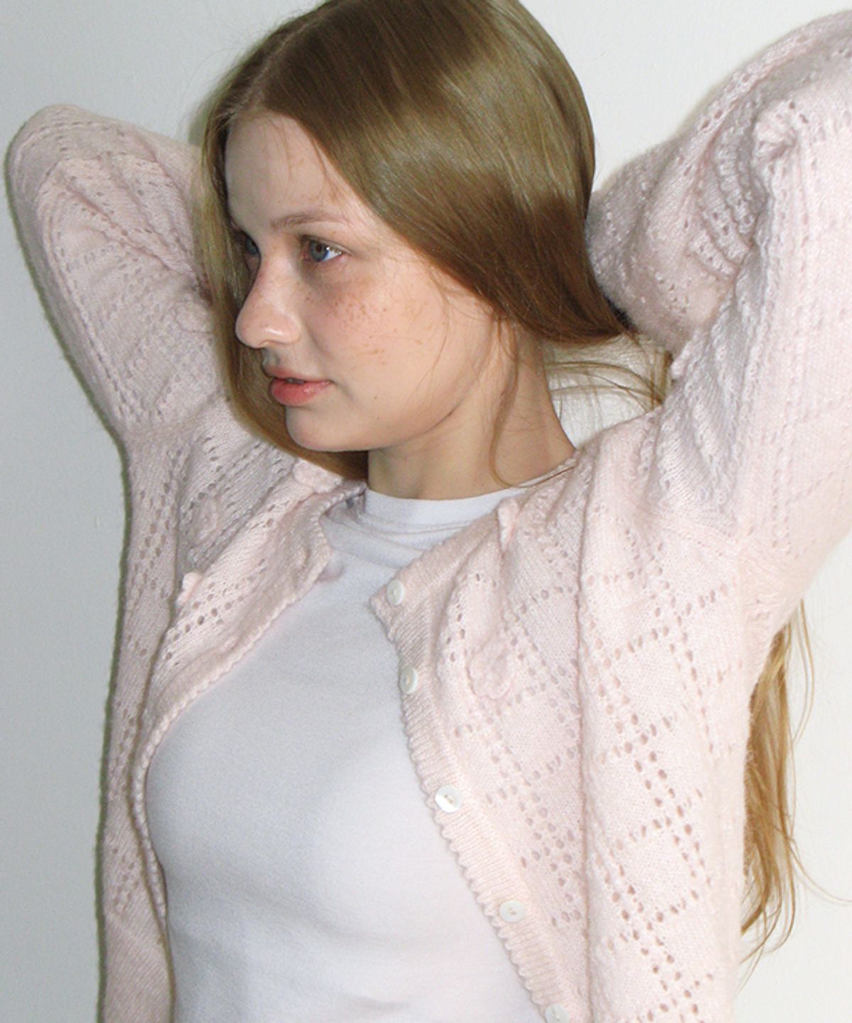 론론(RONRON) SOFT MINI LABEL LONG SLEEVE WHITE