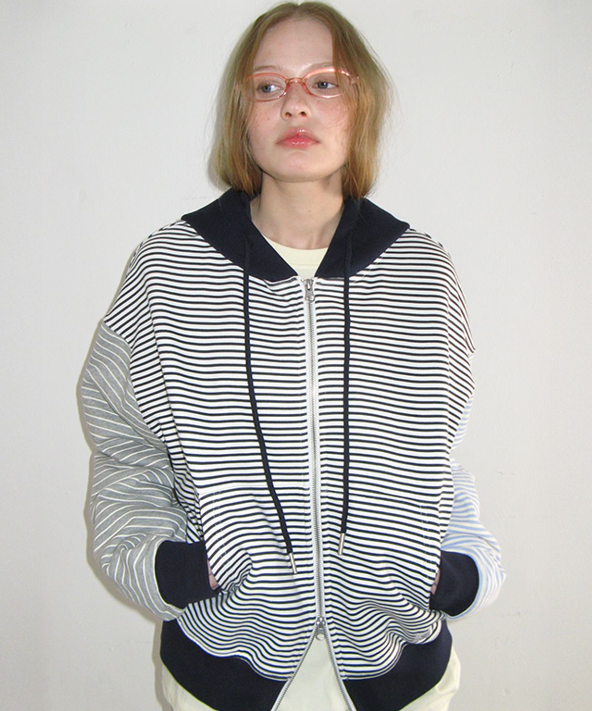 론론(RONRON) 3 MULTI STRIPE HOODIE ZIP UP NAVY