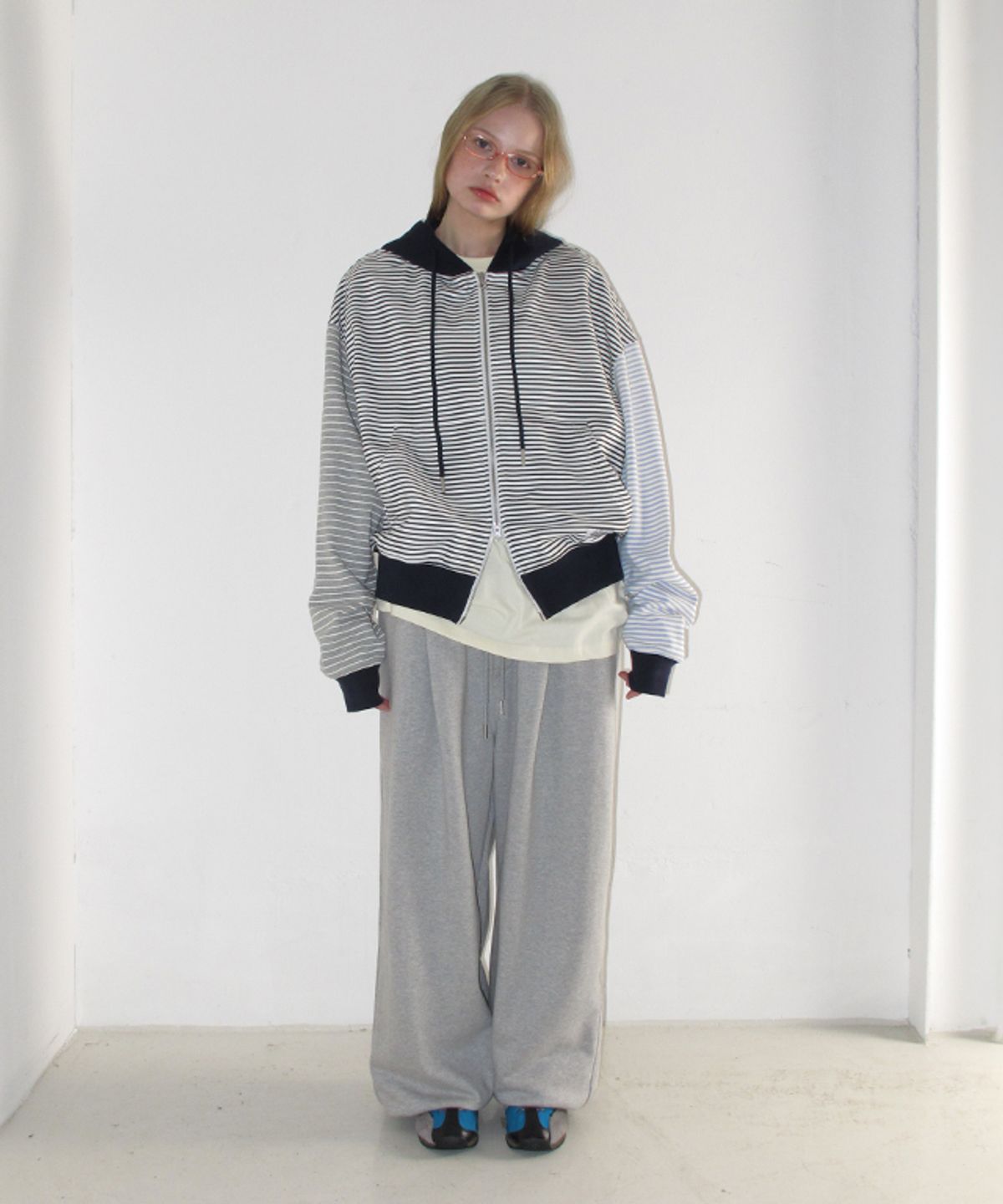 론론(RONRON) 3 MULTI STRIPE HOODIE ZIP UP NAVY