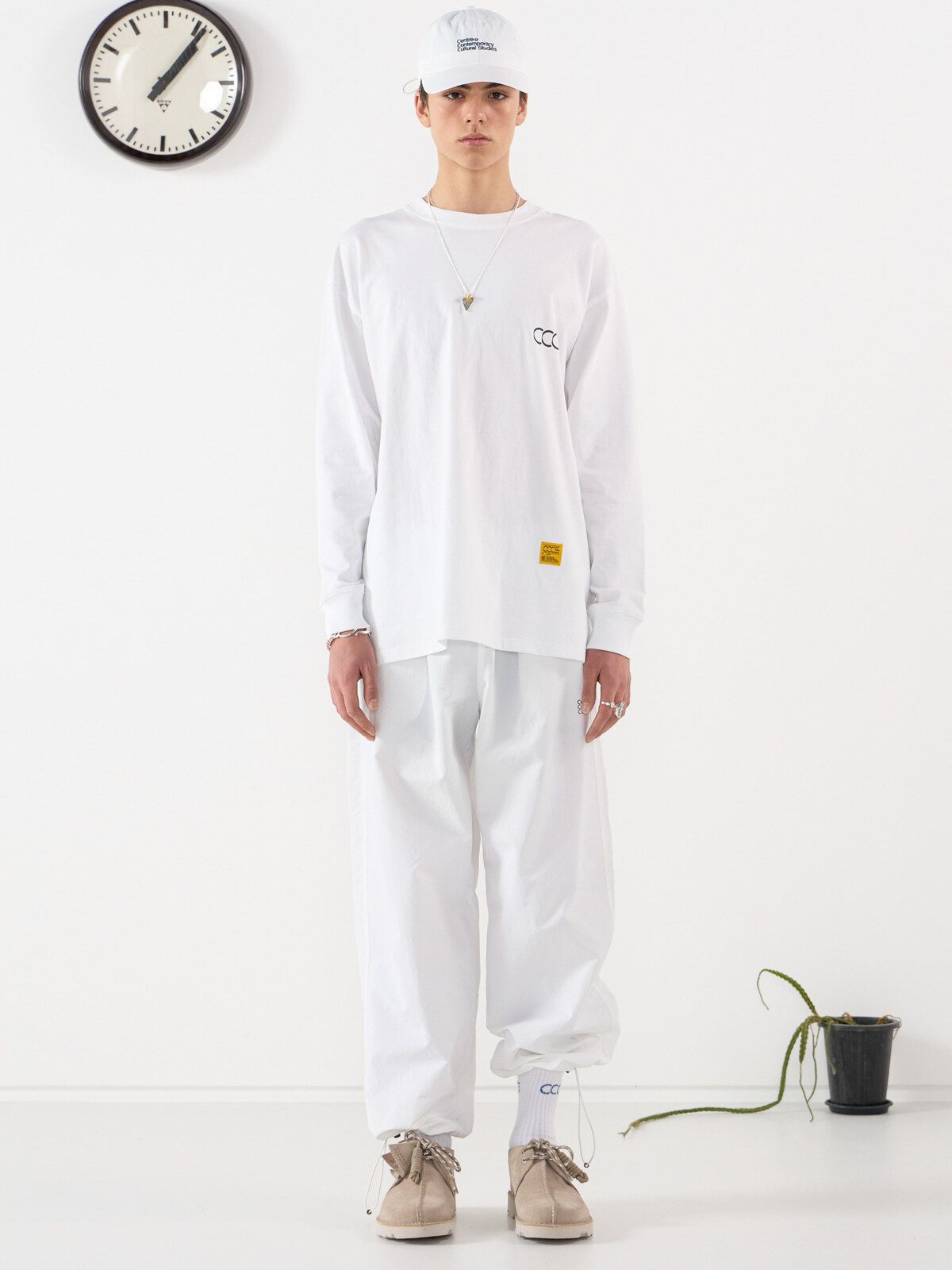 씨씨씨에스(CCCS) WHITE TRACK PANTS