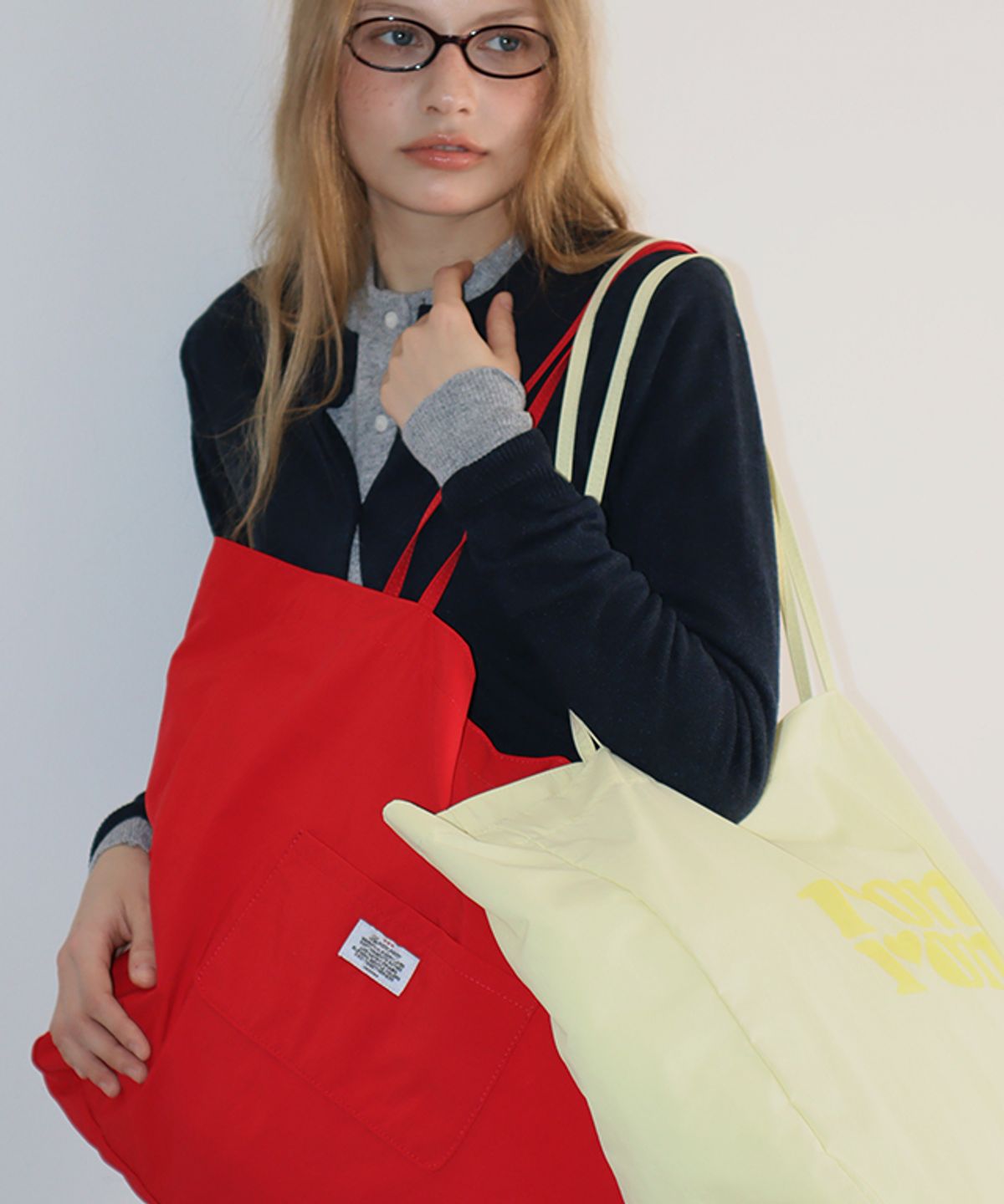 론론(RONRON) LOGO NYLON SHOPPER RED