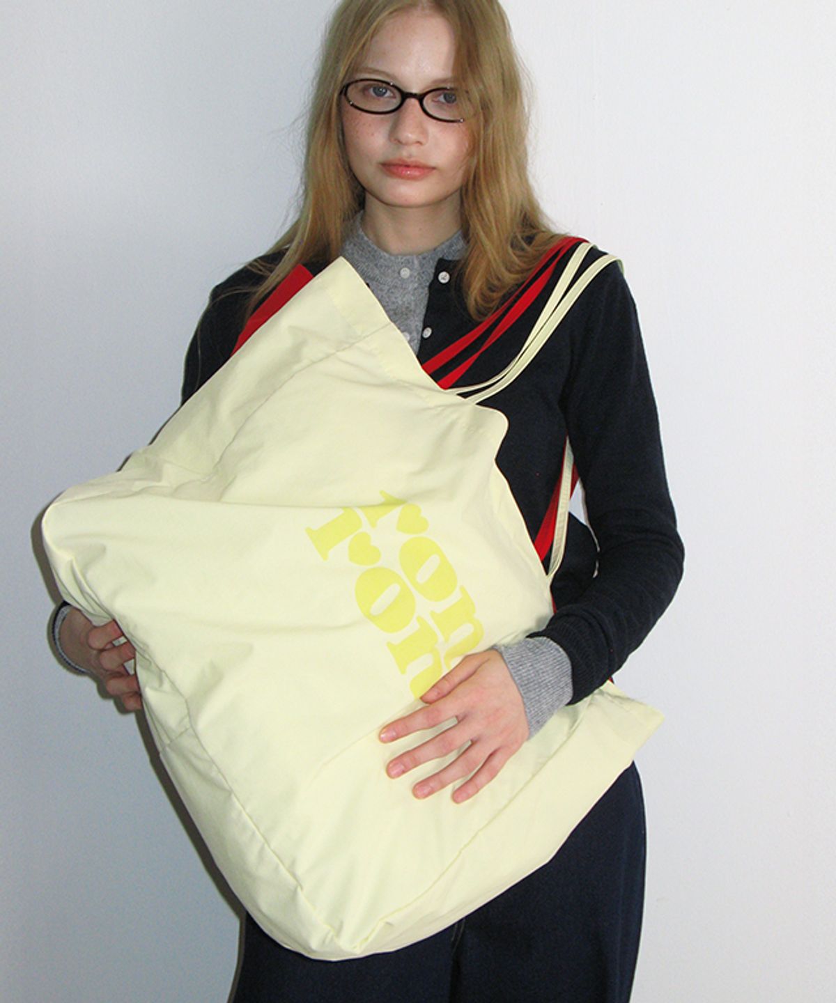 론론(RONRON) LOGO NYLON SHOPPER LEMON