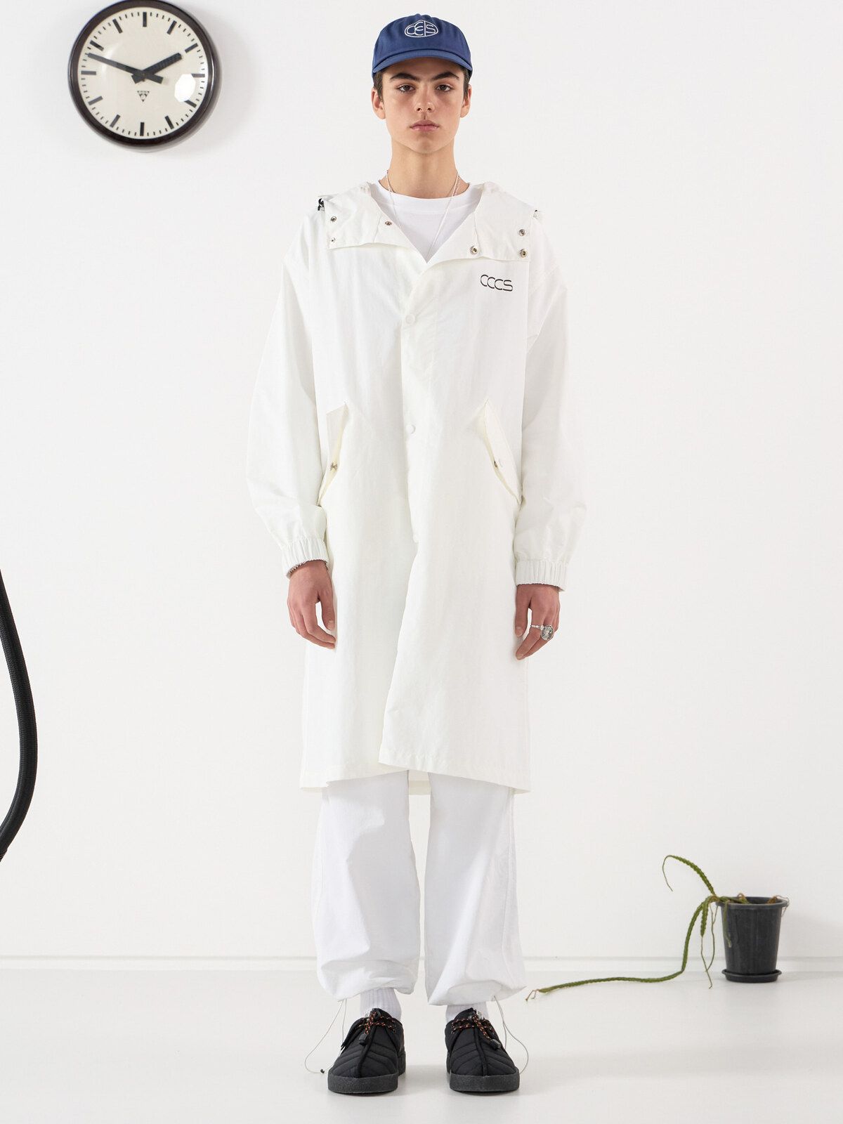 씨씨씨에스(CCCS) WHITE HOODED COAT