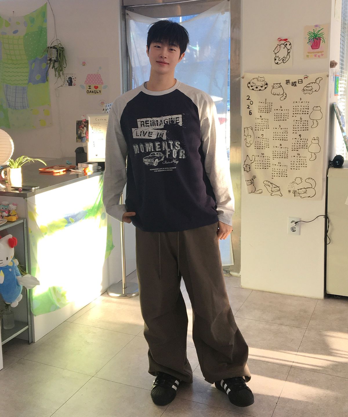 마인드브릿지(MINDBRIDGE) 래글런 오버핏 긴팔 티셔츠 - 2color