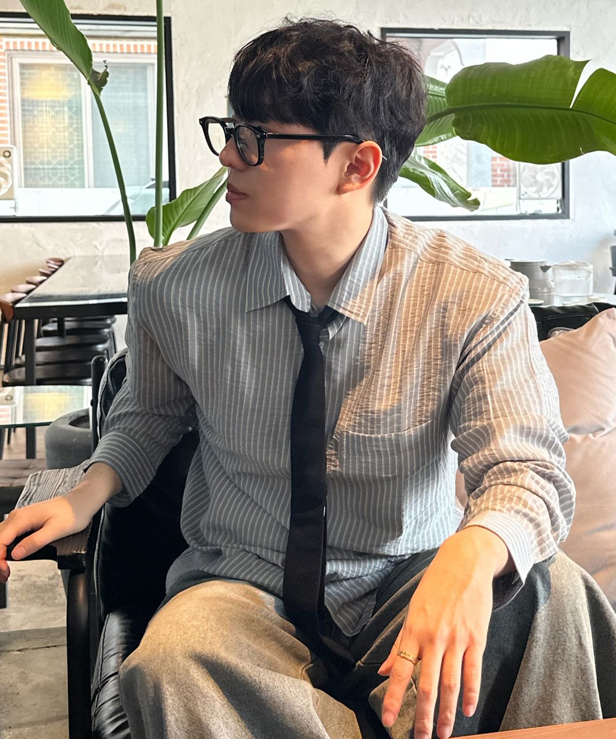마인드브릿지(MINDBRIDGE) [COUTURE]스트라이프 오버핏 데일리 셔츠 - 2color