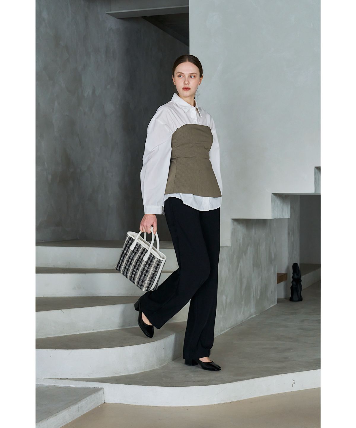 비마이사이드(BMYSIDE) 레지나 토트백 Regina Tote Bag (White)