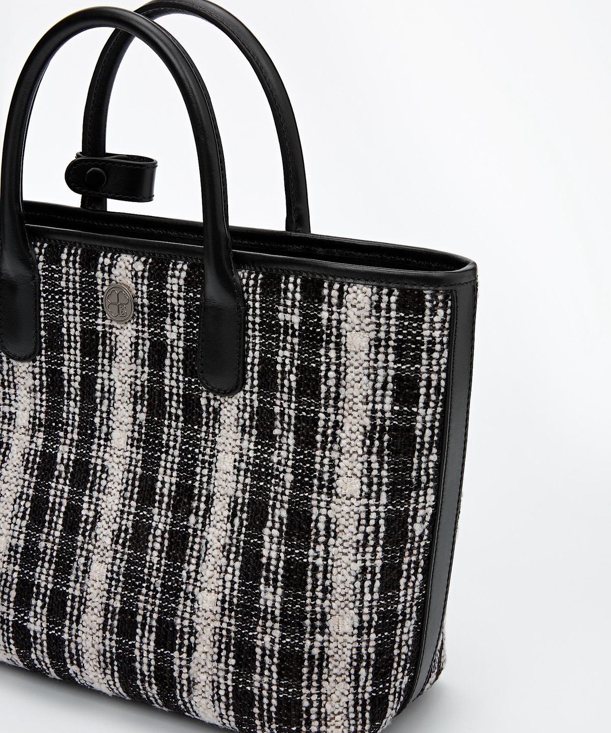 비마이사이드(BMYSIDE) 레지나 토트백 Regina Tote Bag (Black)