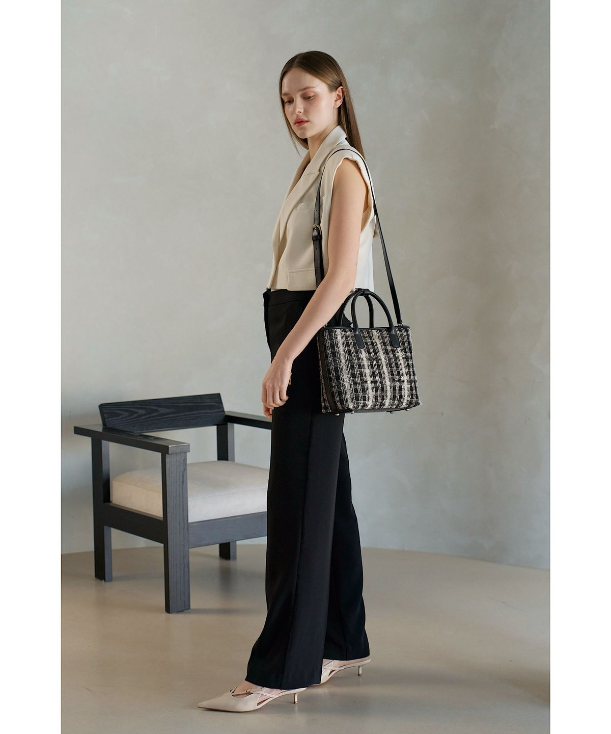 비마이사이드(BMYSIDE) 레지나 토트백 Regina Tote Bag (Black)