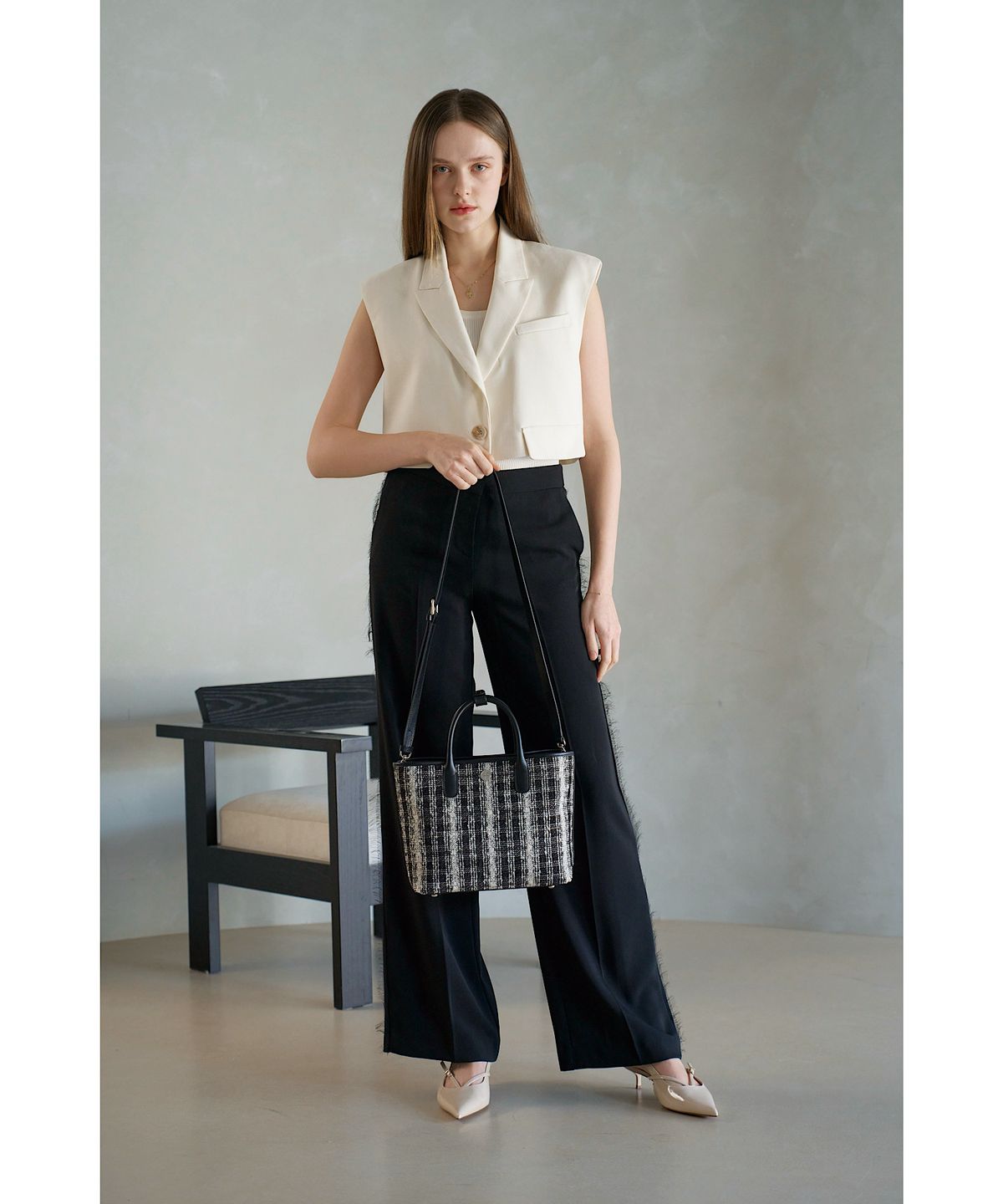 비마이사이드(BMYSIDE) 레지나 토트백 Regina Tote Bag (Black)
