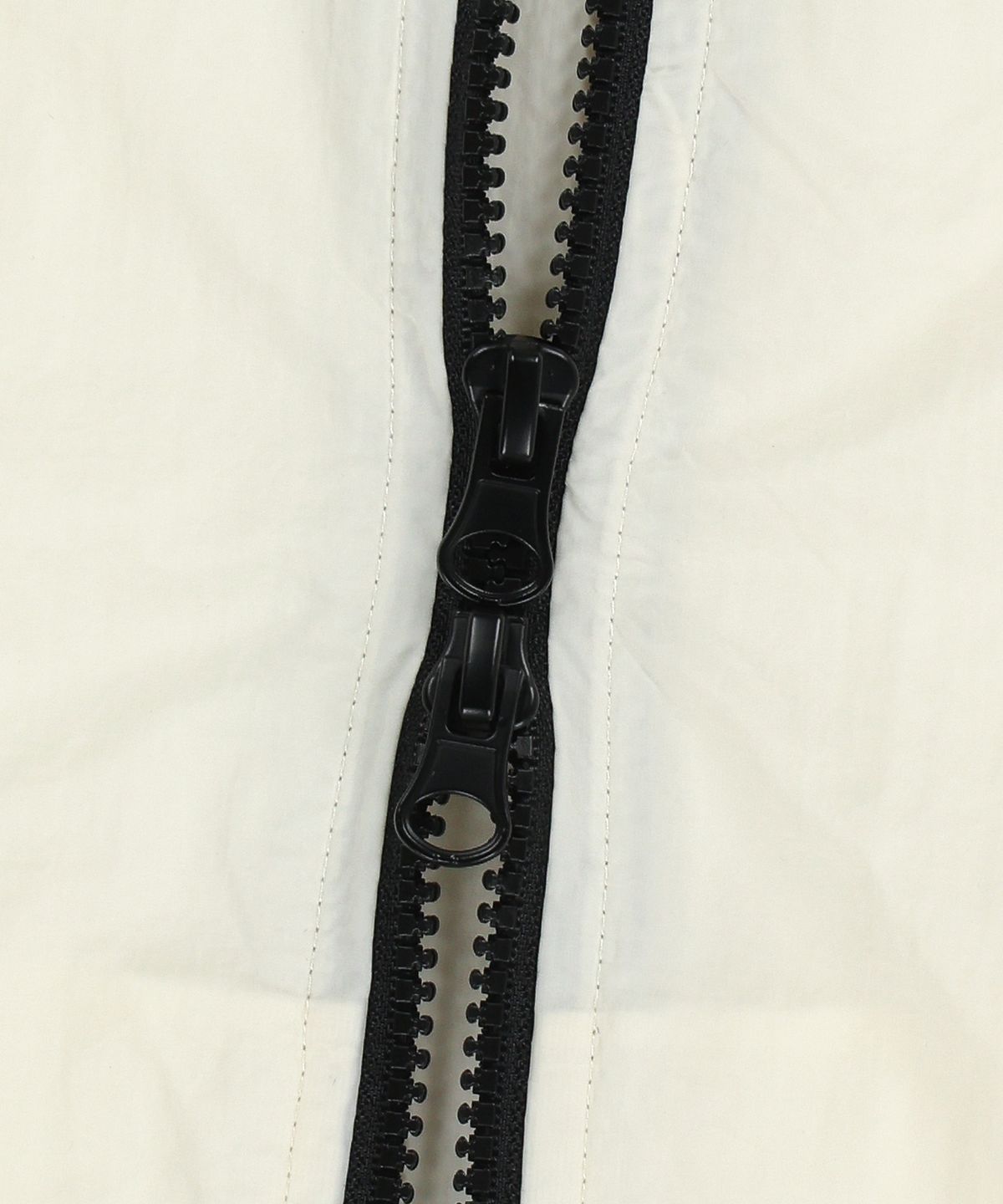 엘엠씨(LMC) OG ESSENTIAL WINDBREAKER JACKET ivory