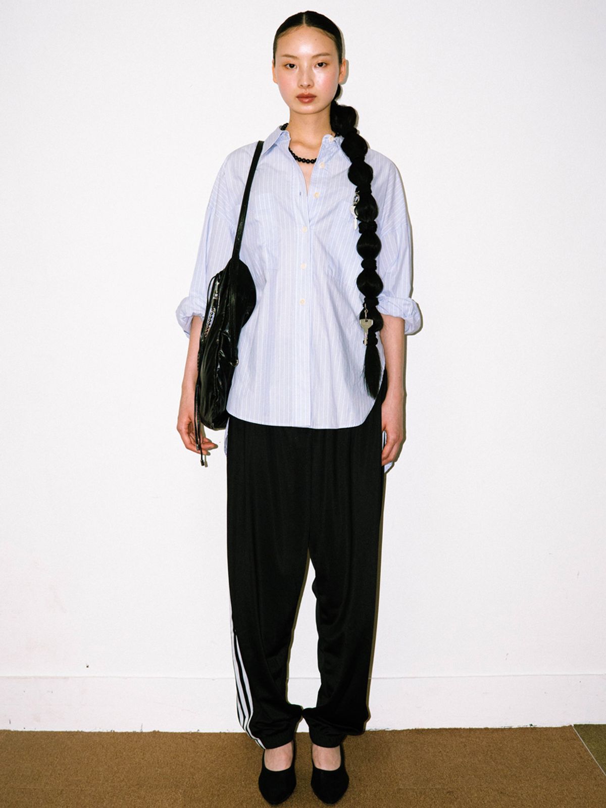 데뷔옹(DEBBYOUNG) DUST SHOULDER BAG [BLACK]