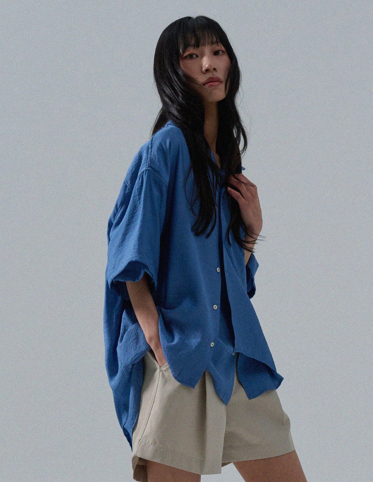네일비(NEILBE) 오픈칼라 실키드 린넨셔츠 [blue]