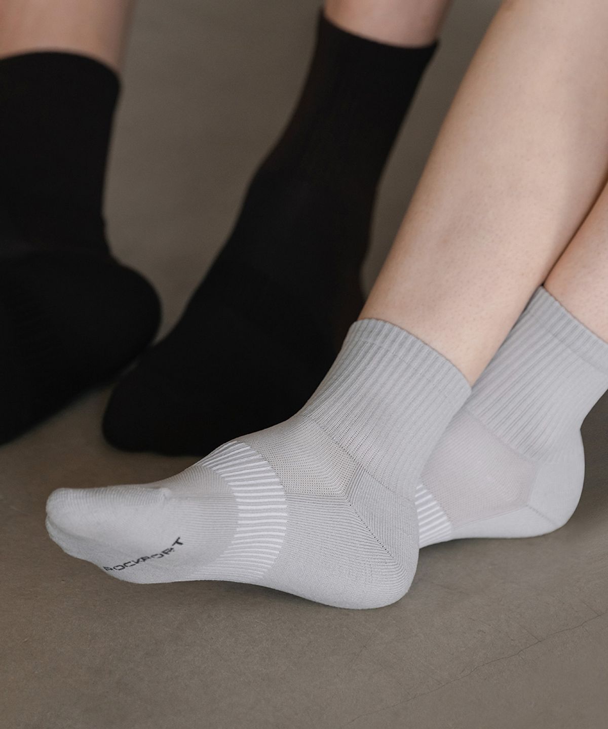 락포트 양말(ROCKPORTSOCKS) ROCKPORT 락포트 데일리 러닝 미드크루 4팩(PACK)