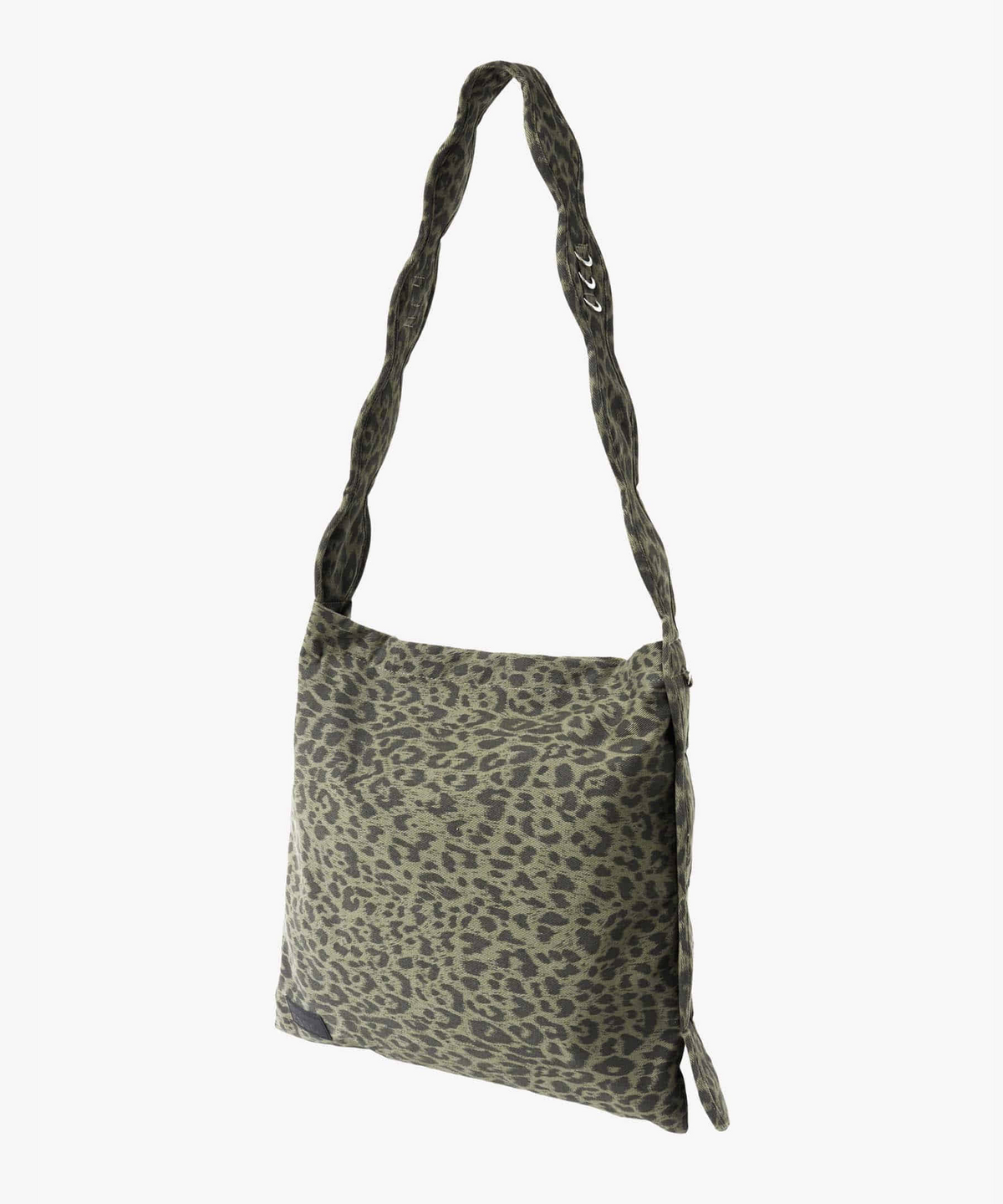 에쏘(ESSO) SPOTTIE PEANUT BAG IN KHAKI