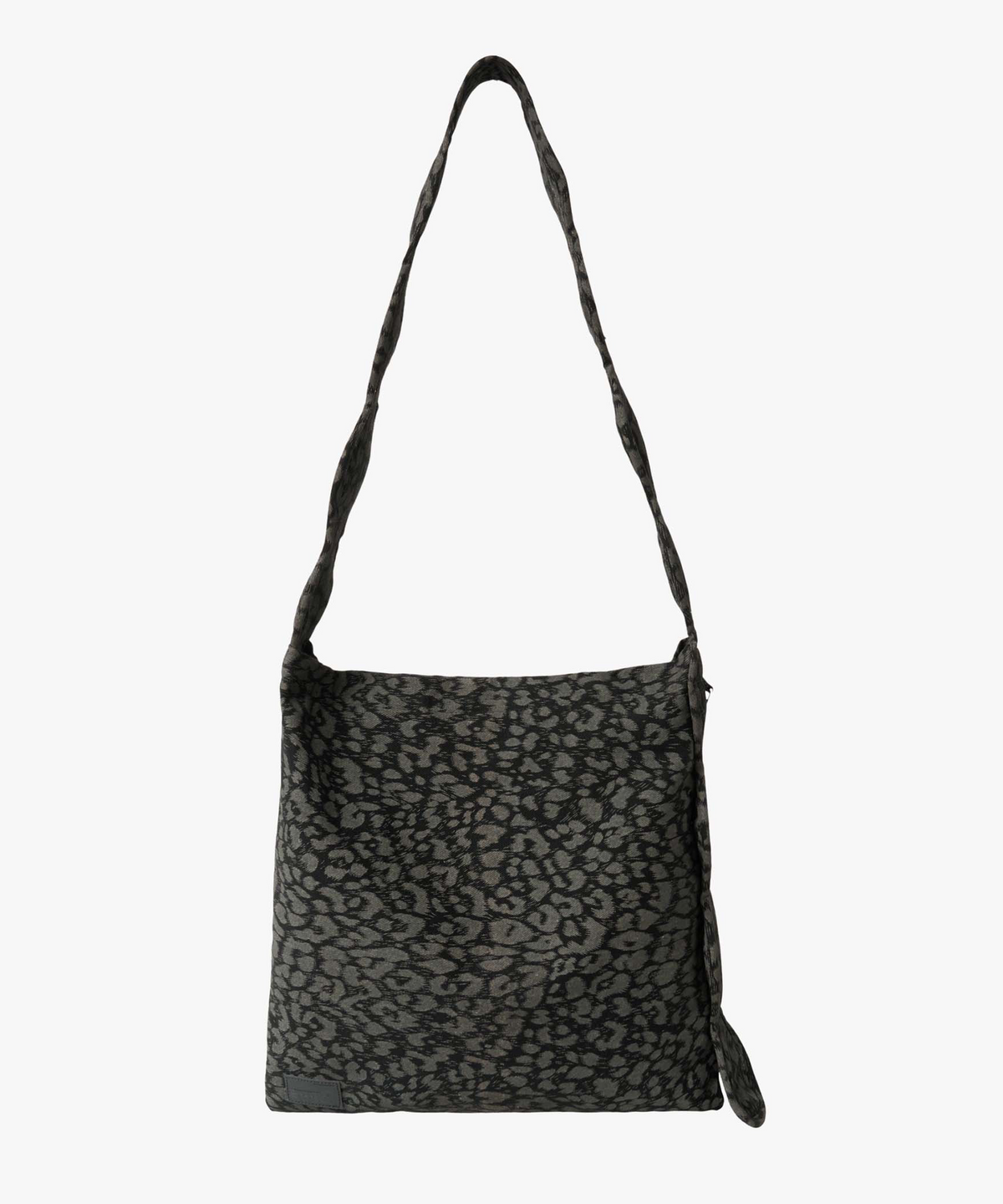 에쏘(ESSO) SPOTTIE PEANUT BAG IN BLACK
