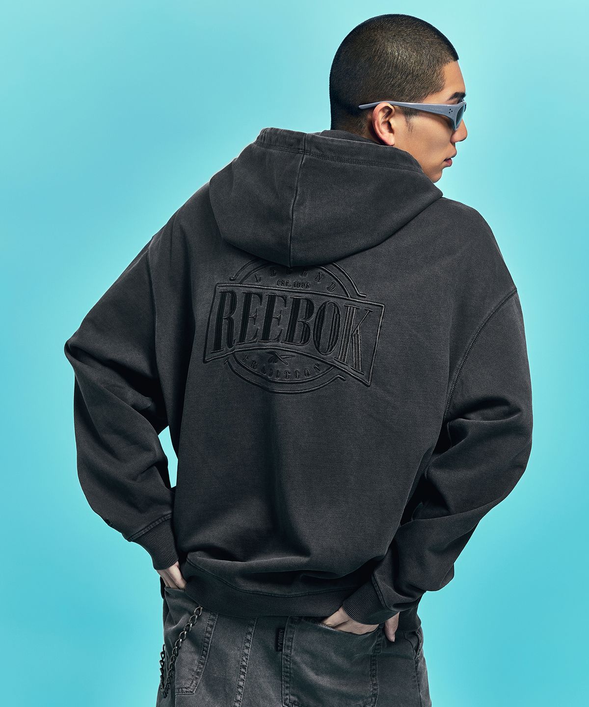 리복(REEBOK) 가먼트다잉 후디 - 차콜