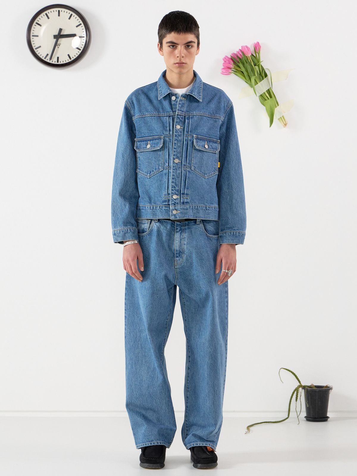 씨씨씨에스(CCCS) LIGHT WASH RELAXED DENIM PANTS