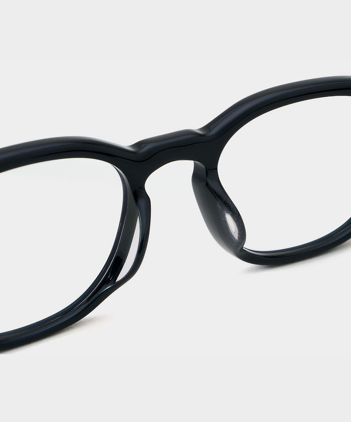아킬라(AKILA) ATRIA 2530 01 09 Black 47Size