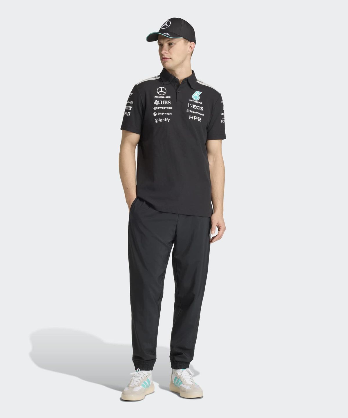 아디다스(ADIDAS) 메르세데스 AMG F1 팀 엔지니어 폴로 셔츠 - 블랙 / KE5523