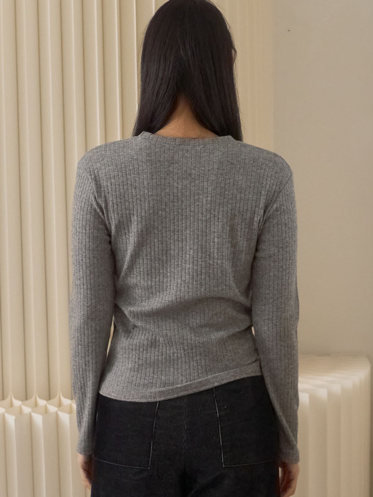 쏘리, 투 머치 러브(SORRY, TOO MUCH LOVE) Fine Rib Long Sleeve Top_Gray