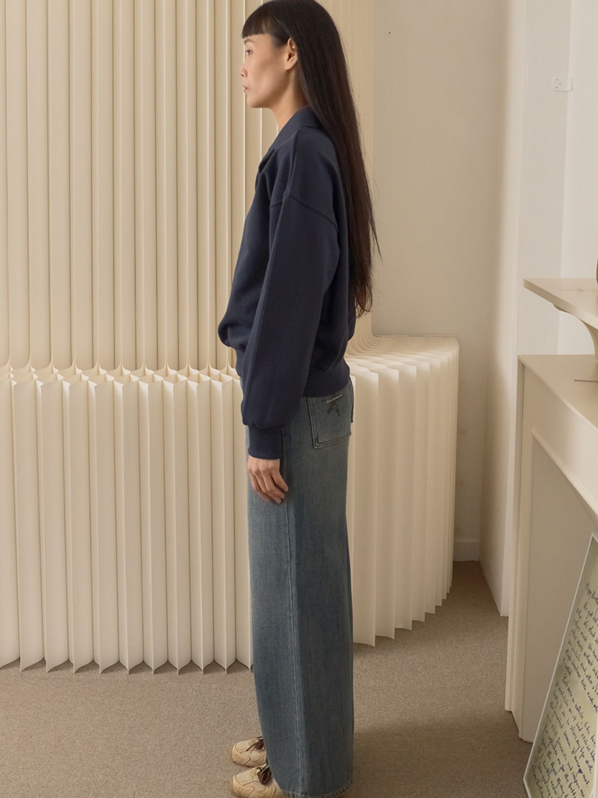 쏘리, 투 머치 러브(SORRY, TOO MUCH LOVE) Gentle Morning Collar Sweatshirt_Navy