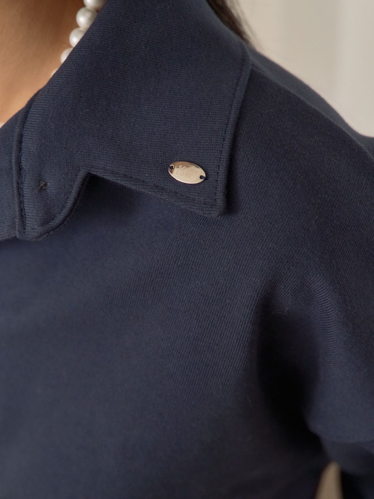 쏘리, 투 머치 러브(SORRY, TOO MUCH LOVE) Gentle Morning Collar Sweatshirt_Navy