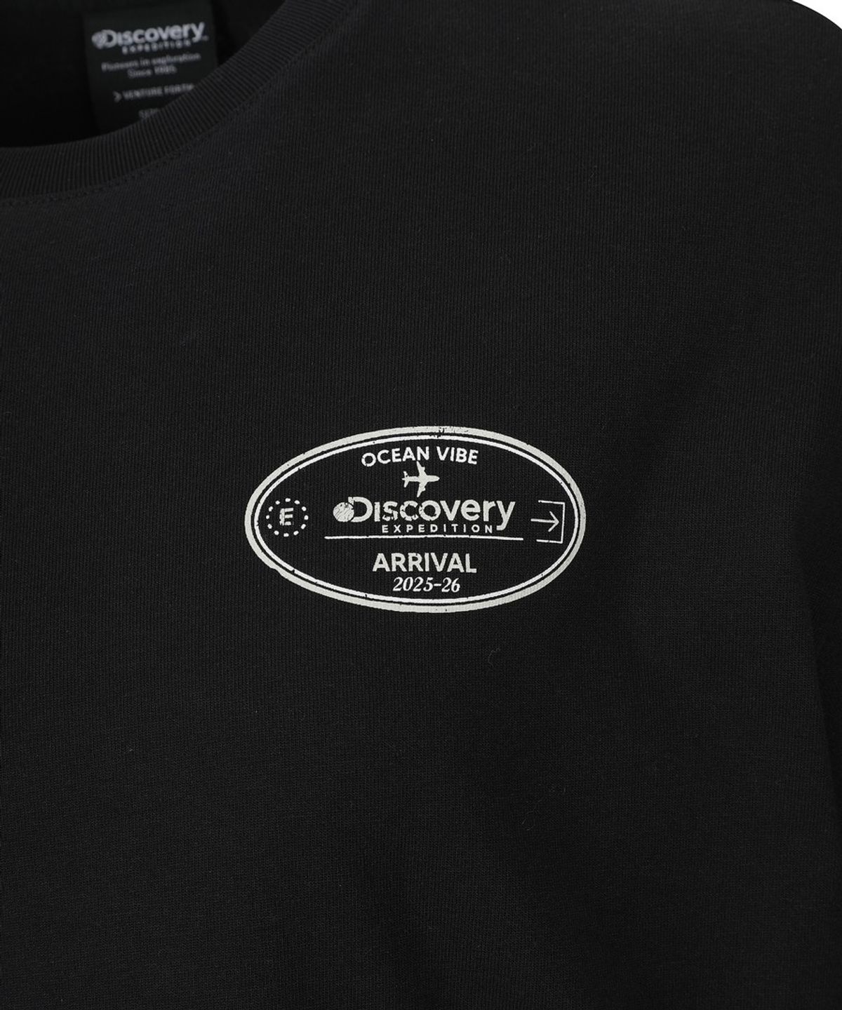 디스커버리 익스페디션(DISCOVERY EXPEDITION) 여성 스탬프 세미오버핏 반팔티셔츠 (BLACK)