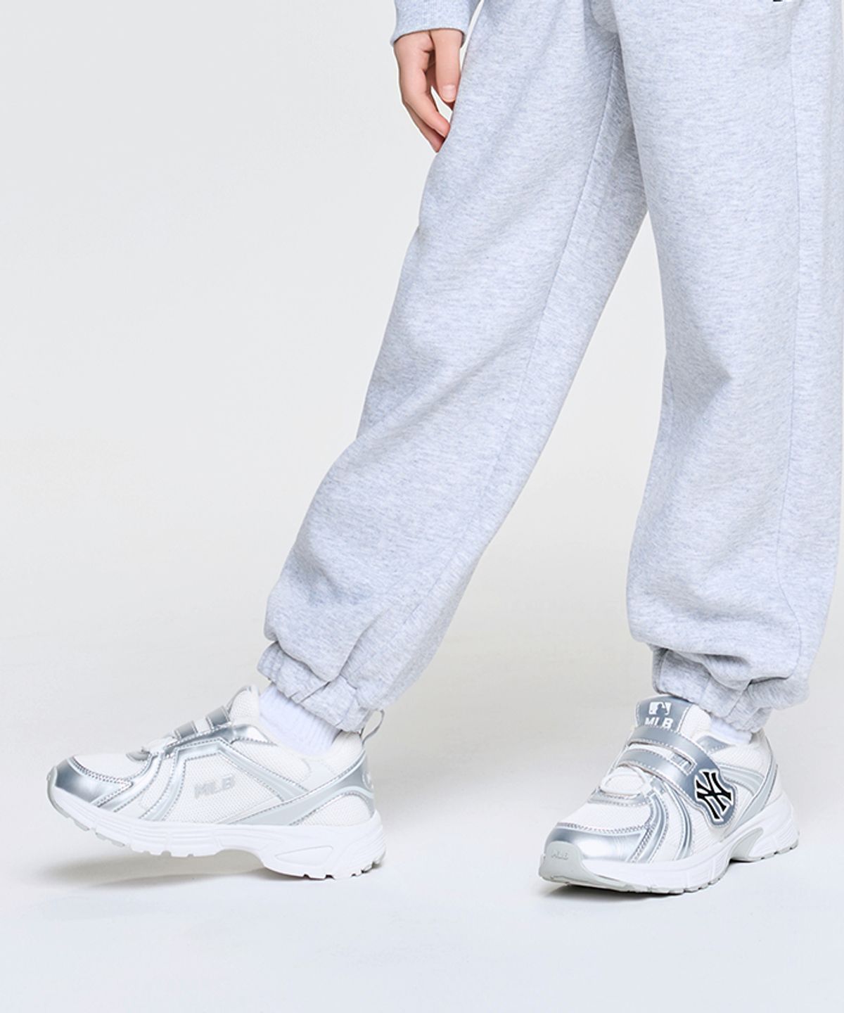 엠엘비 키즈(MLB KIDS) 트랙 러너 주니어 NY (White)