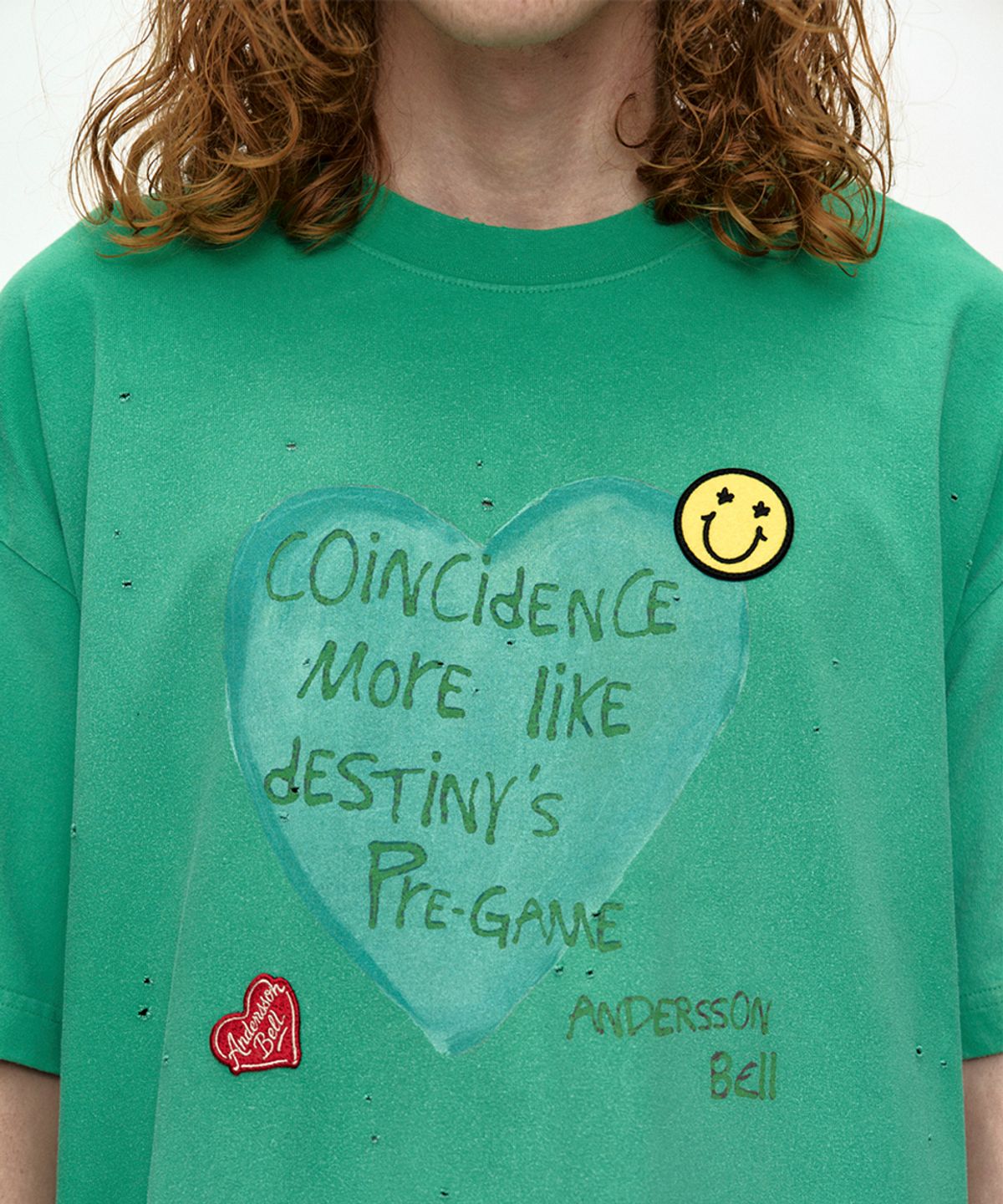 앤더슨벨(ADSB ANDERSSON BELL) (ESSENTIAL) UNISEX SPRAY WASHED HEART MESSAGE T-SHIRT atb1432u(GREEN)