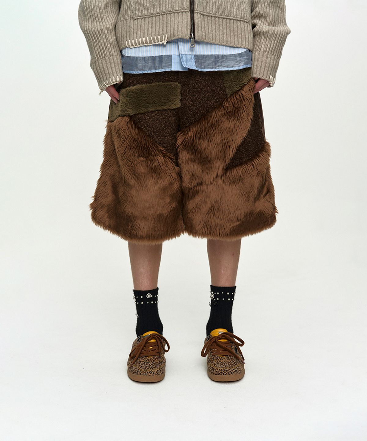앤더슨벨(ADSB ANDERSSON BELL) FAUX FUR PATCHWORK SHORTS apa870m(BROWN)