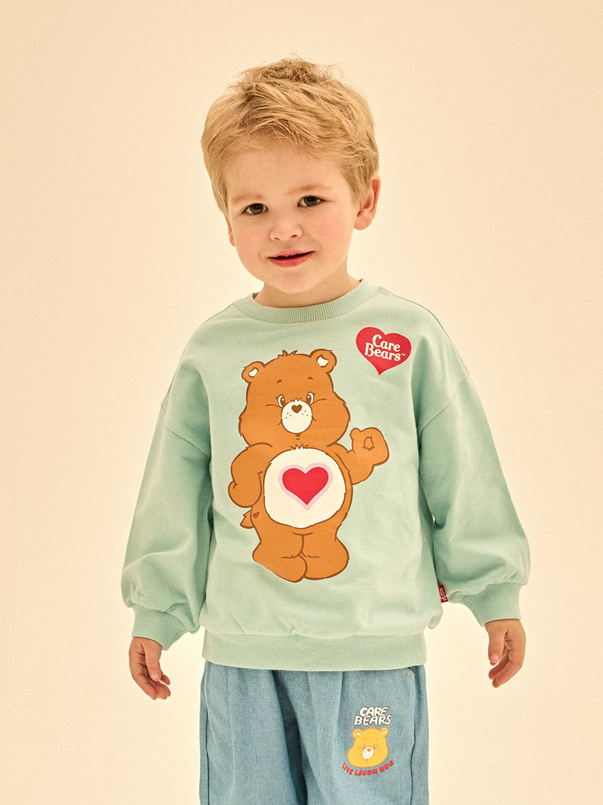 케어베어(CAREBEARS) 안녕텐더하트베어 맨투맨 티셔츠