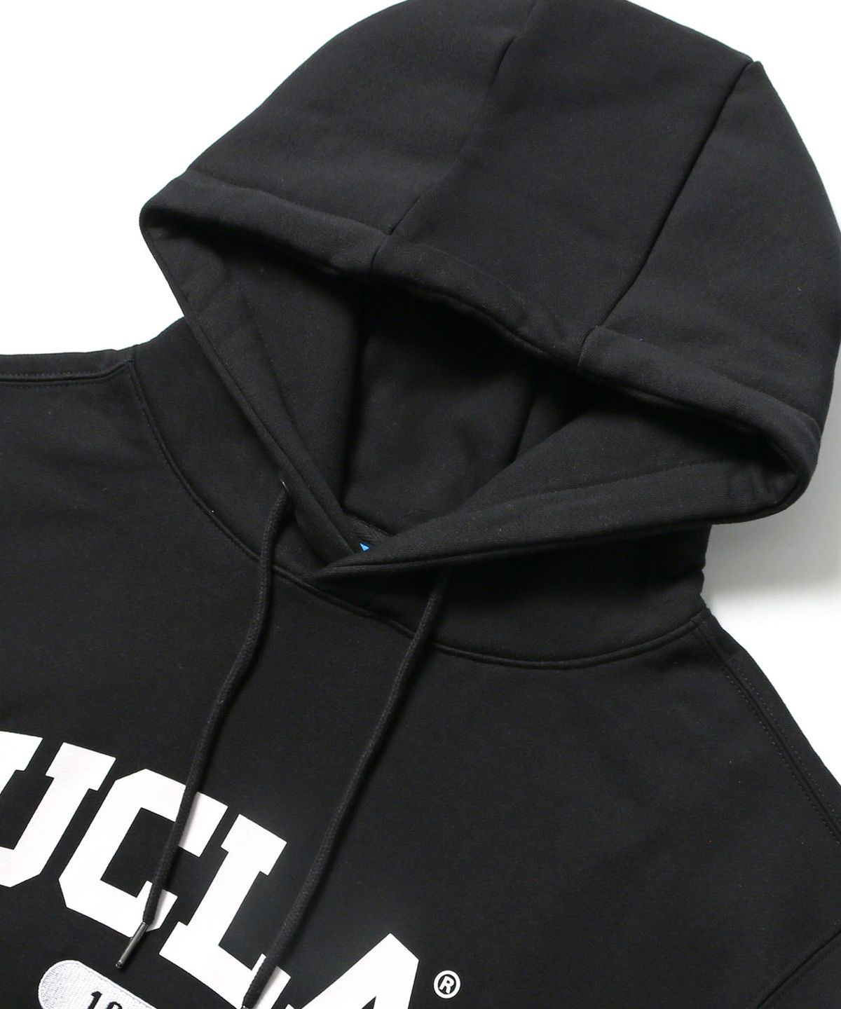 유씨엘에이(UCLA) 남녀공용 UCLA 스몰로고 플리스 기모 후드티[BLACK](UC1LTK2)