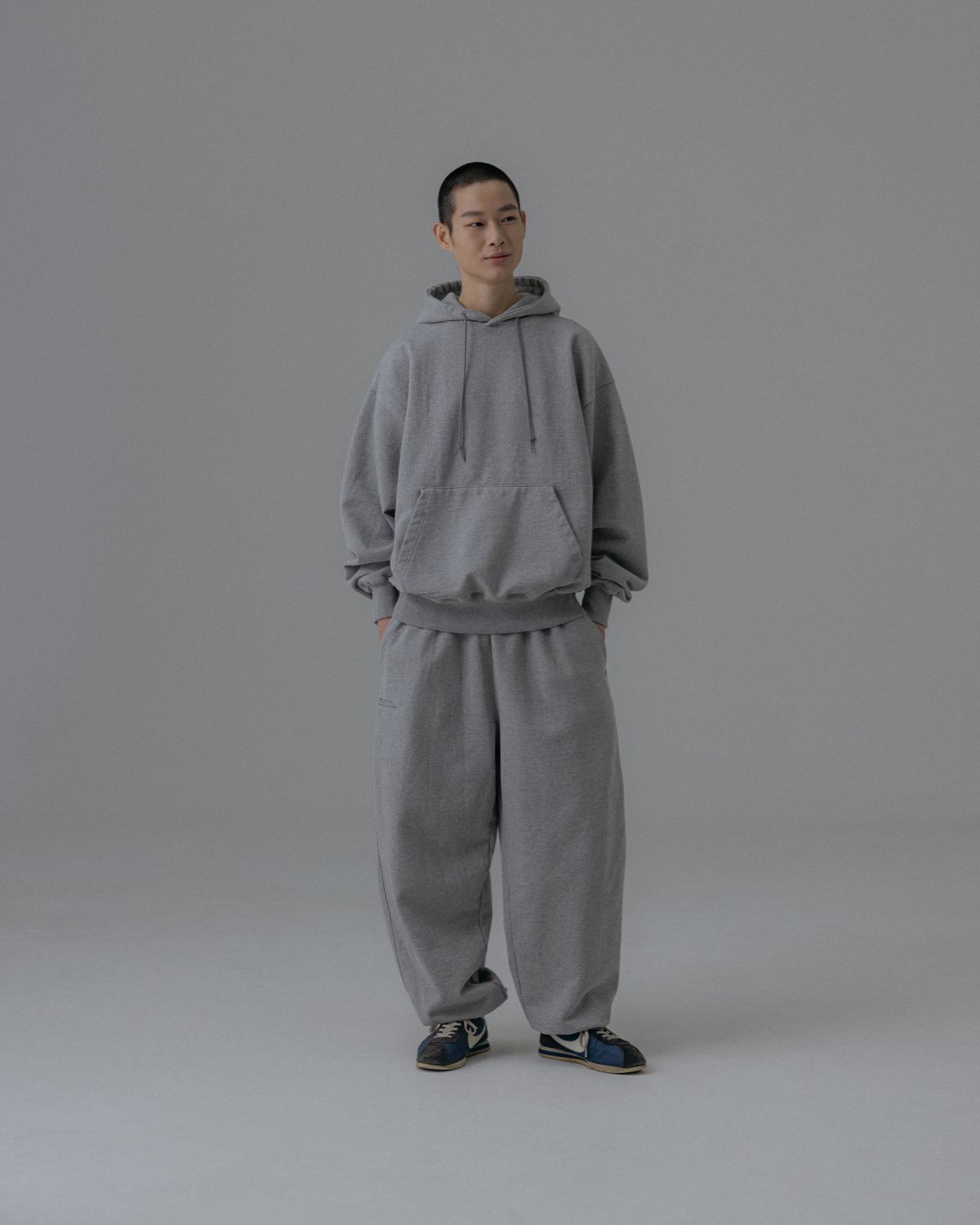 앵글런(ANGLAN) Heavyweight Classic Jogger Pants - Melange Grey