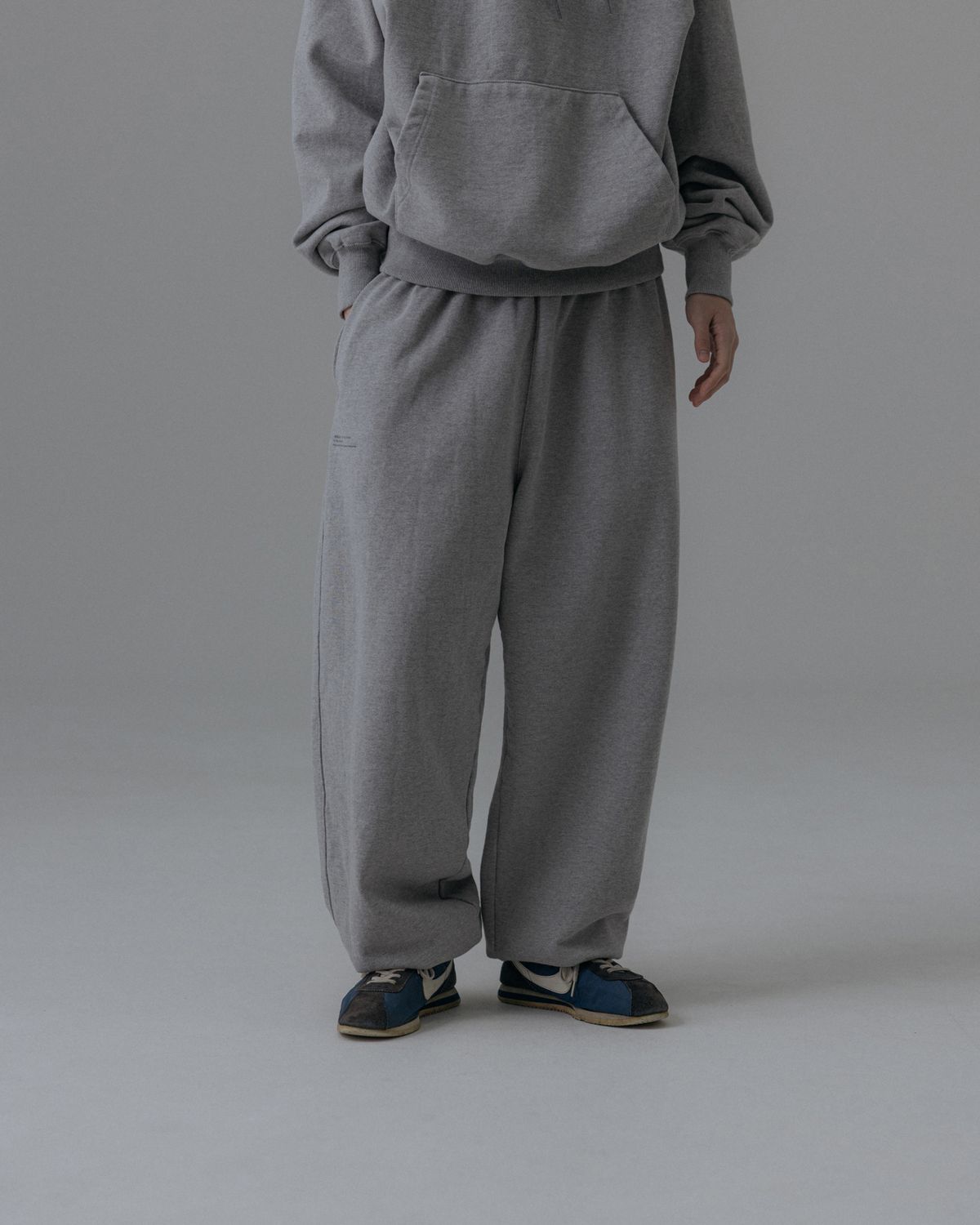 앵글런(ANGLAN) Heavyweight Classic Jogger Pants - Melange Grey