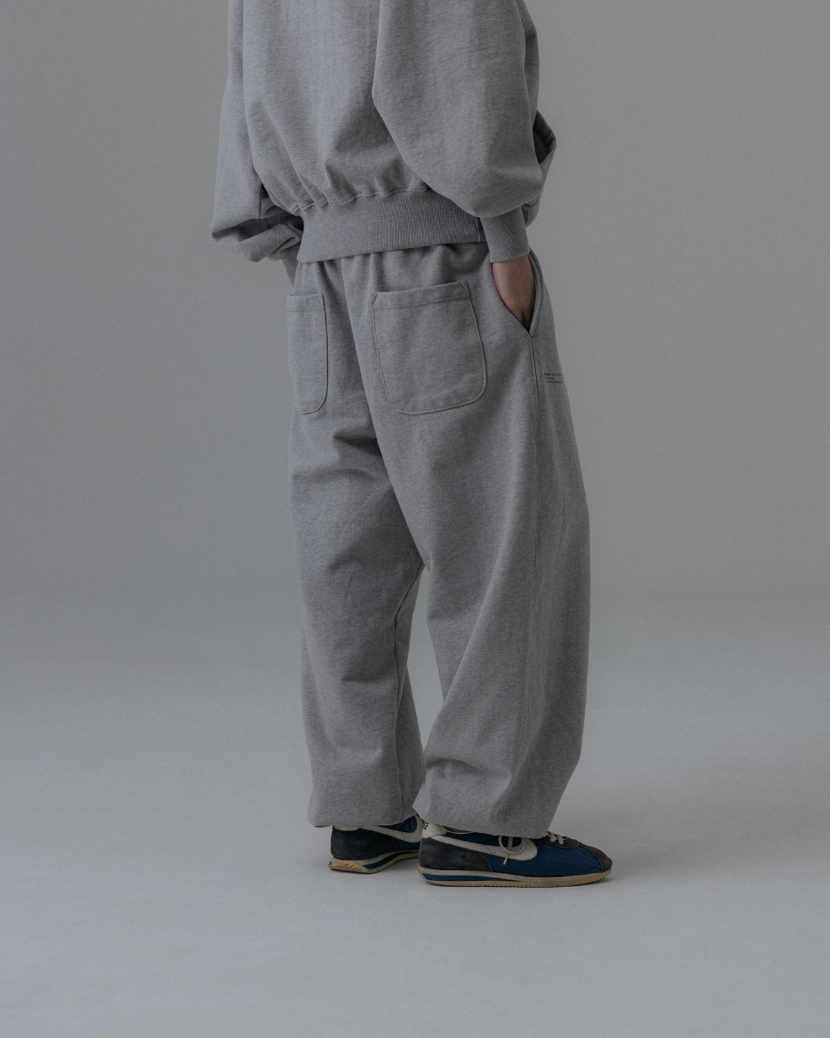 앵글런(ANGLAN) Heavyweight Classic Jogger Pants - Melange Grey