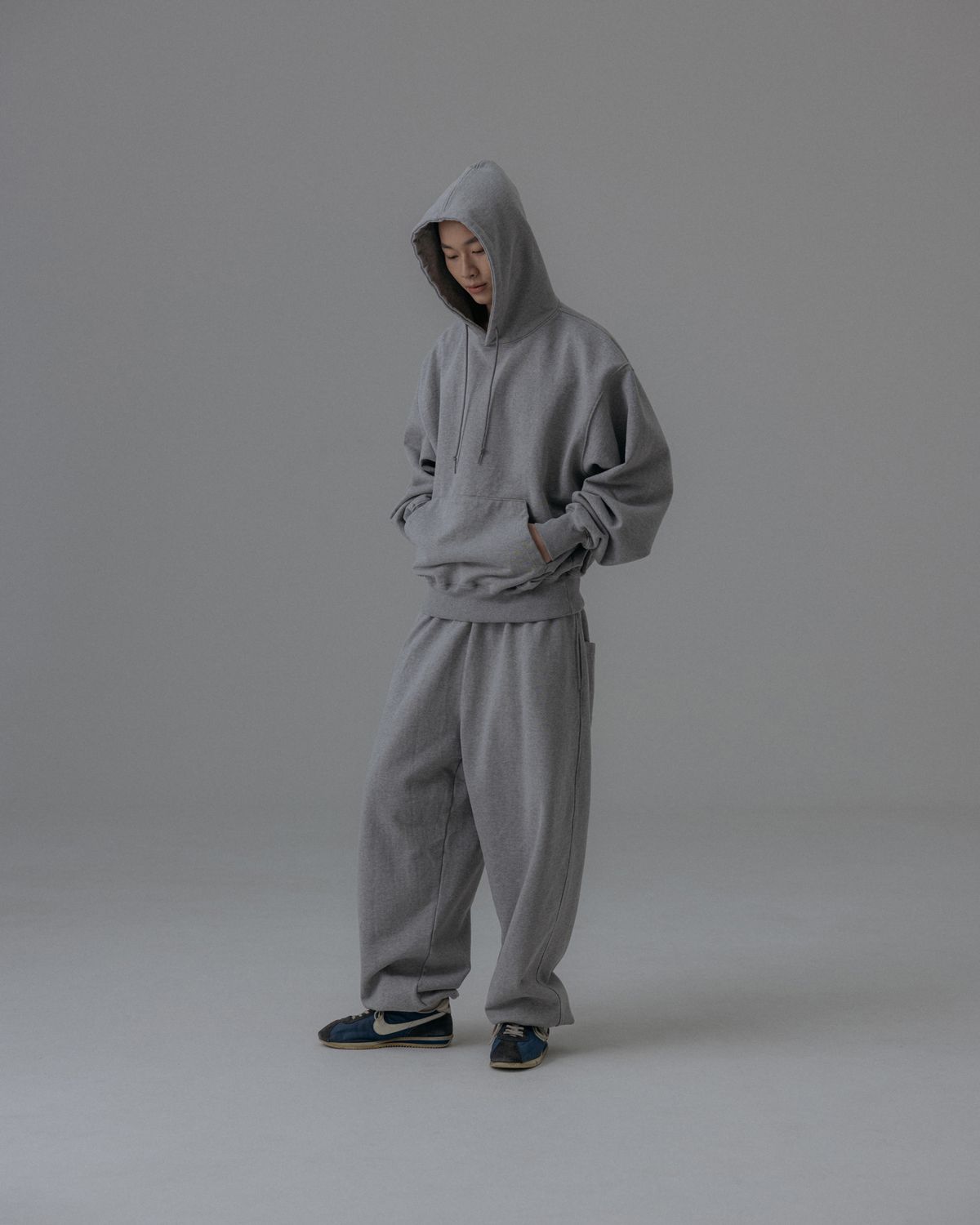 앵글런(ANGLAN) Heavyweight Classic Jogger Pants - Melange Grey