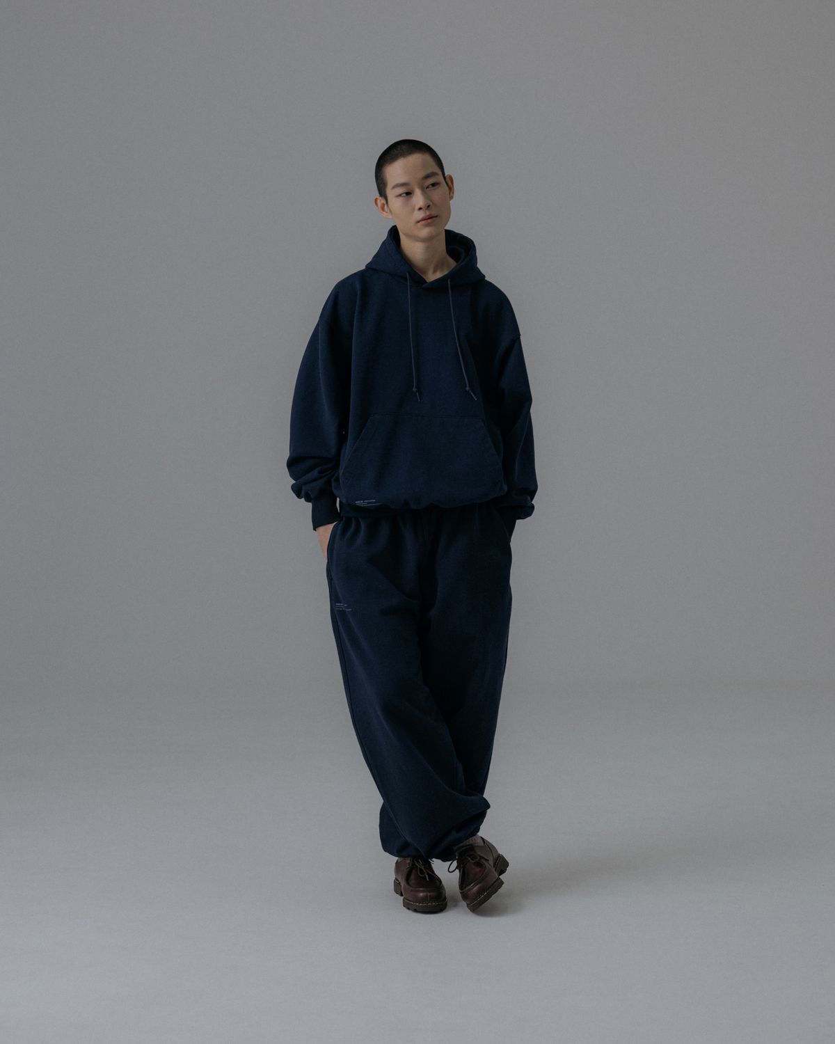 앵글런(ANGLAN) Heavyweight Classic Jogger Pants - Navy