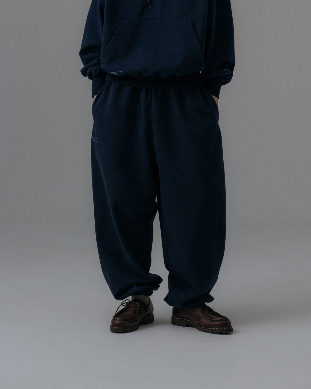 앵글런(ANGLAN) Heavyweight Classic Jogger Pants - Navy