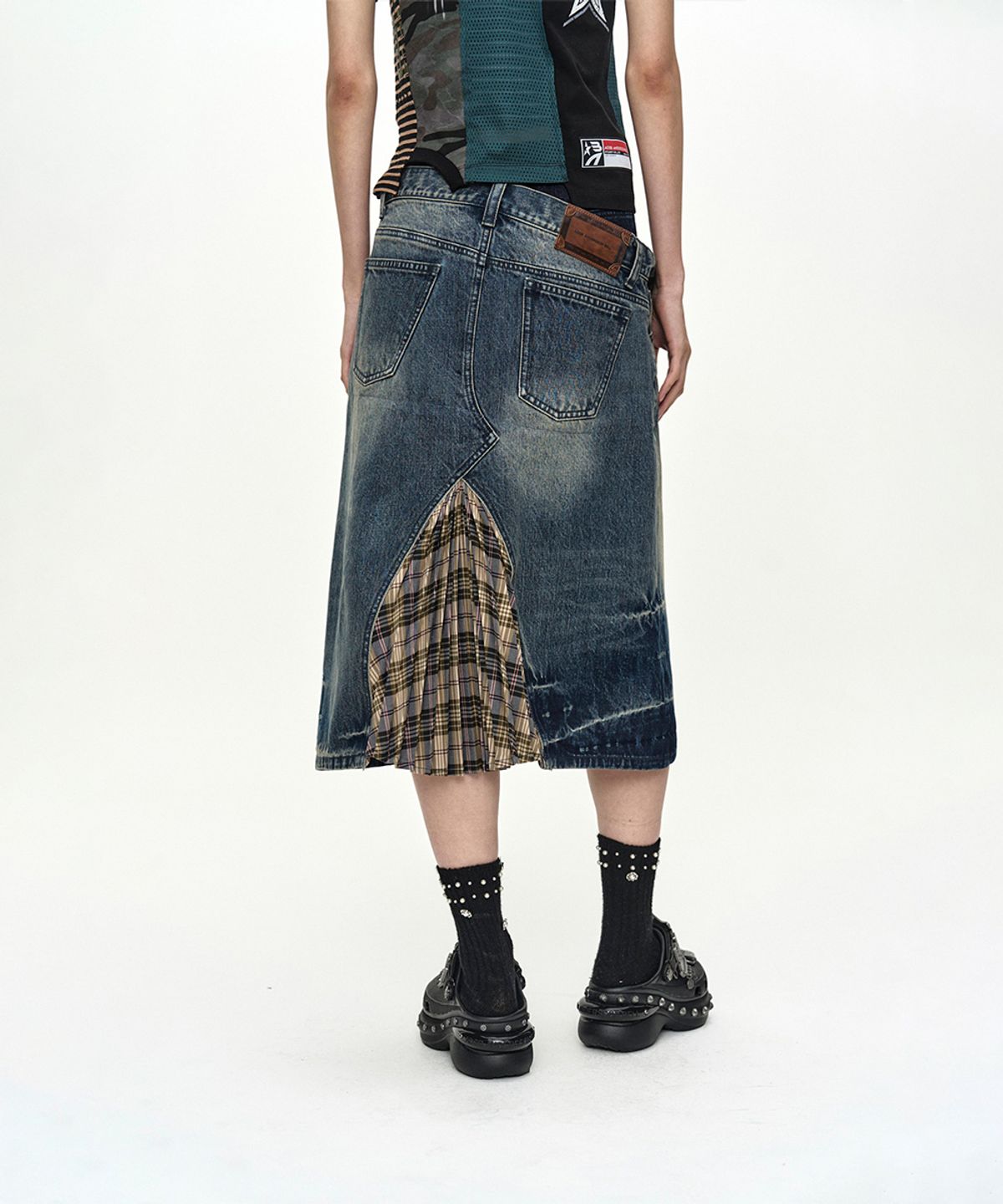 앤더슨벨(ADSB ANDERSSON BELL) PLEATS COMBO FLIPPED DENIM SKIRT apa887w(BLUE)