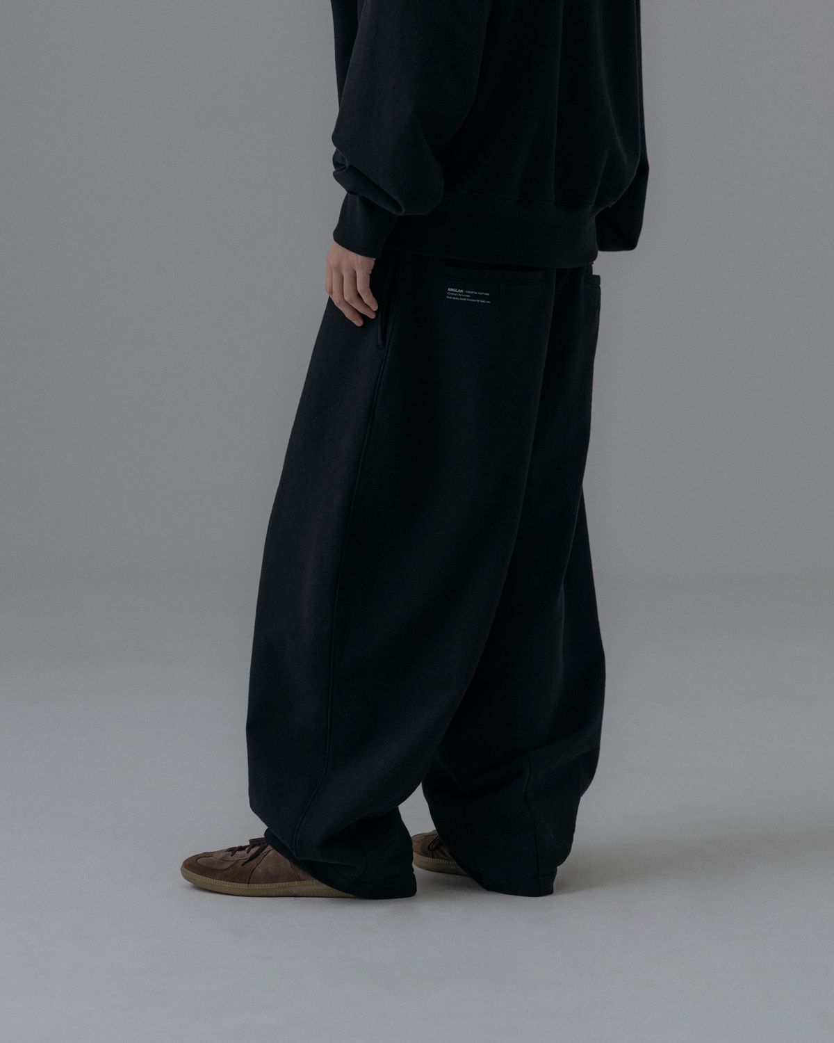 앵글런(ANGLAN) Steady Sweat Balloon Pants - Black