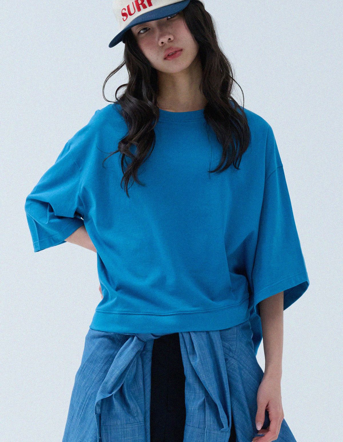 네일비(NEILBE) 슬리브 크롭 스웻컷슈 30s [the blue]