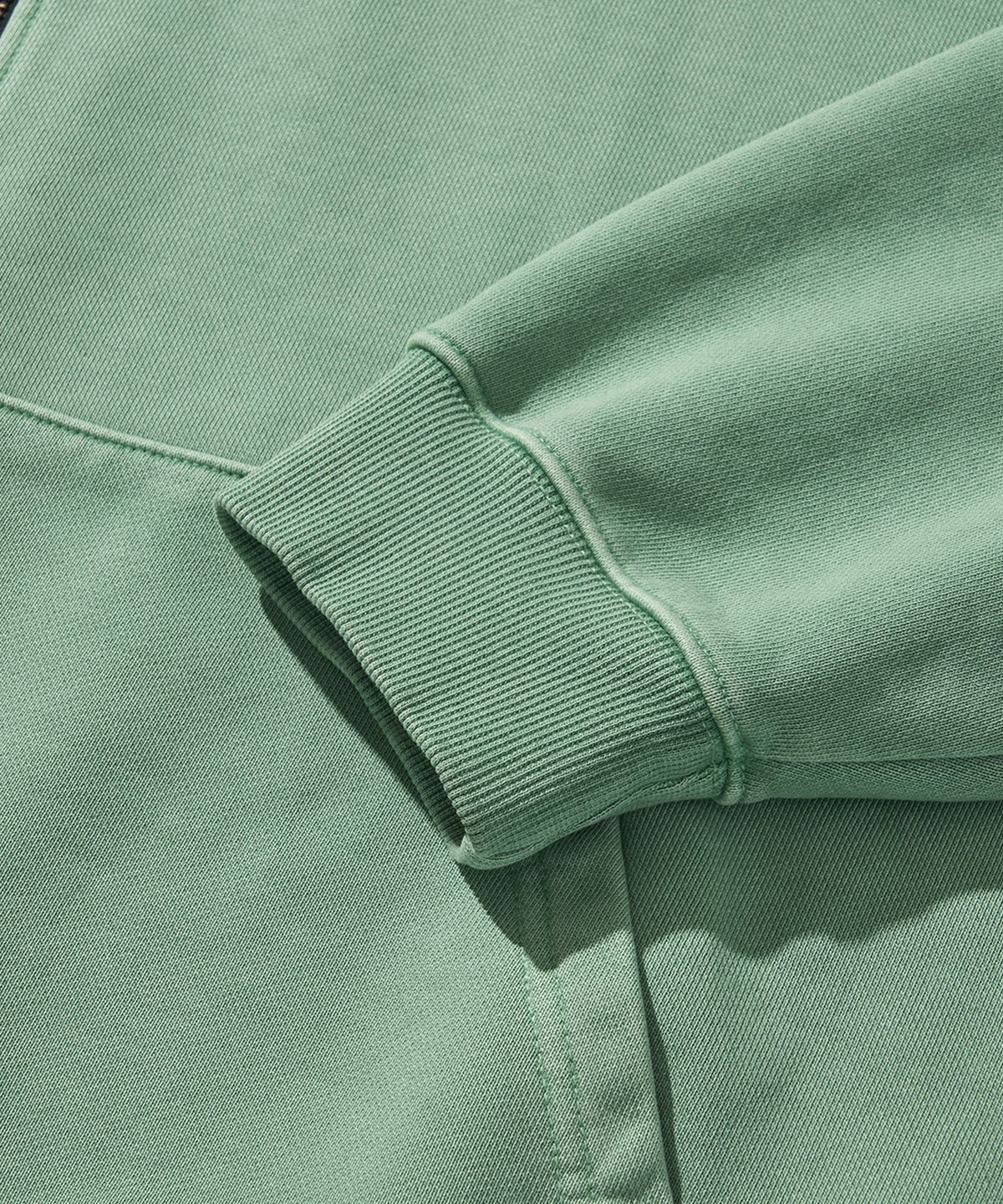리베레(LIBERE) MIDNIGHT ZIP-UP HOOD / GREEN