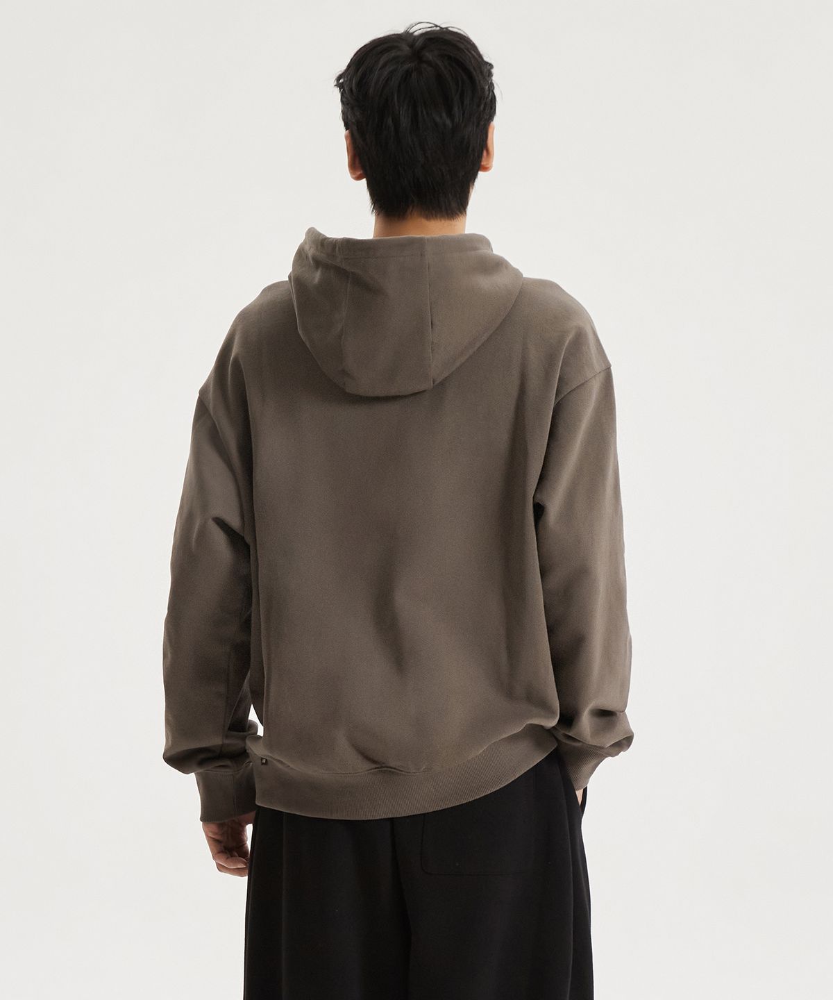 뉴발란스(NEW BALANCE) NBN0G11203 / UNI 에센셜 스몰로고 후드티 (KHAKI)